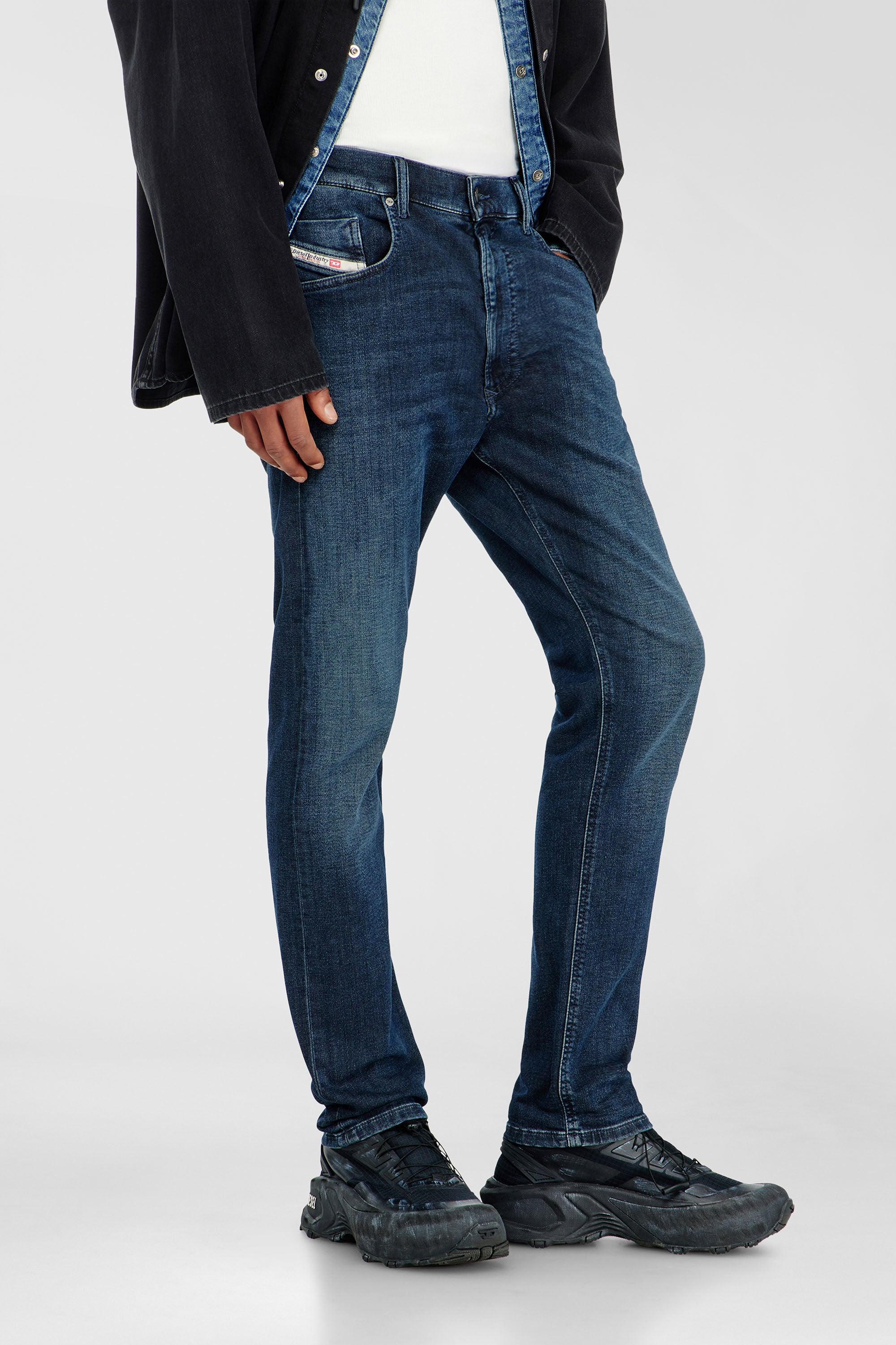 Diesel - Regular 2032 D-Krooley-BW Joggjeans&reg; 09P94 Hombre, Azul Oscuro - 5