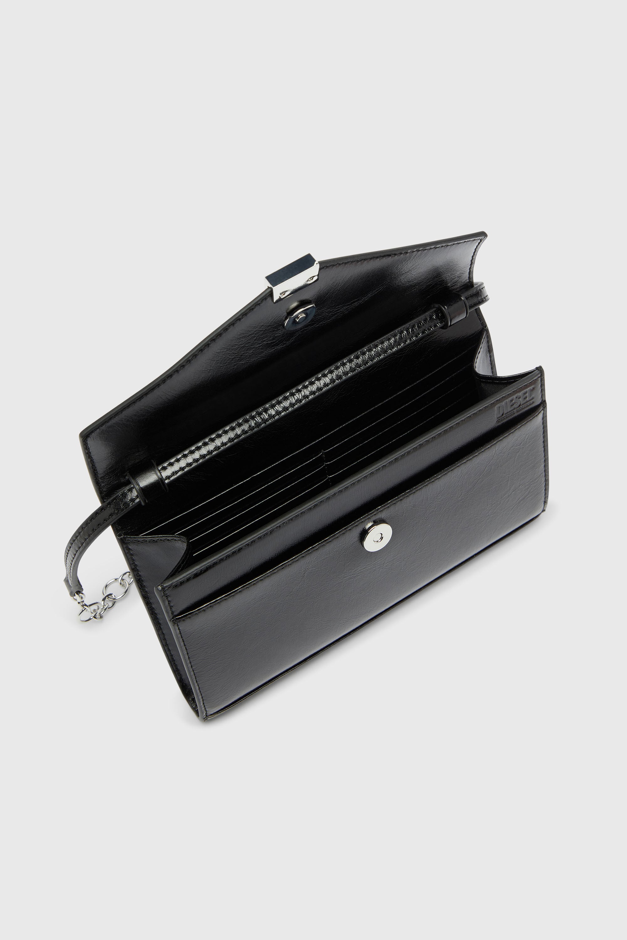 Diesel - D-ENVELOP WALLET ON CHAIN, Cartera de piel brillante arrugada Mujer in Negro - 4