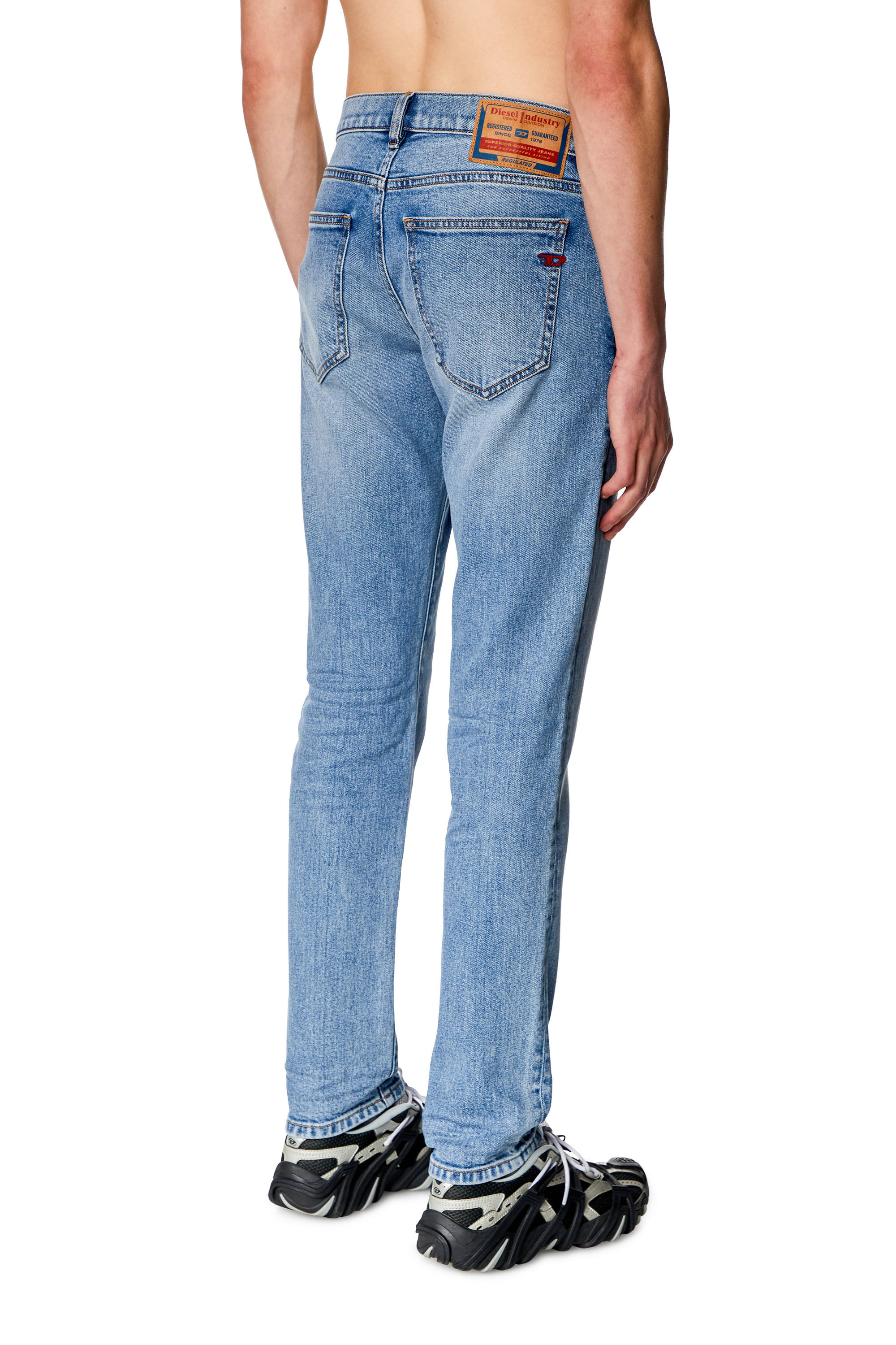 Diesel - Slim Jeans 2019 D-Strukt 0CLAF, Azul Claro - Image 4