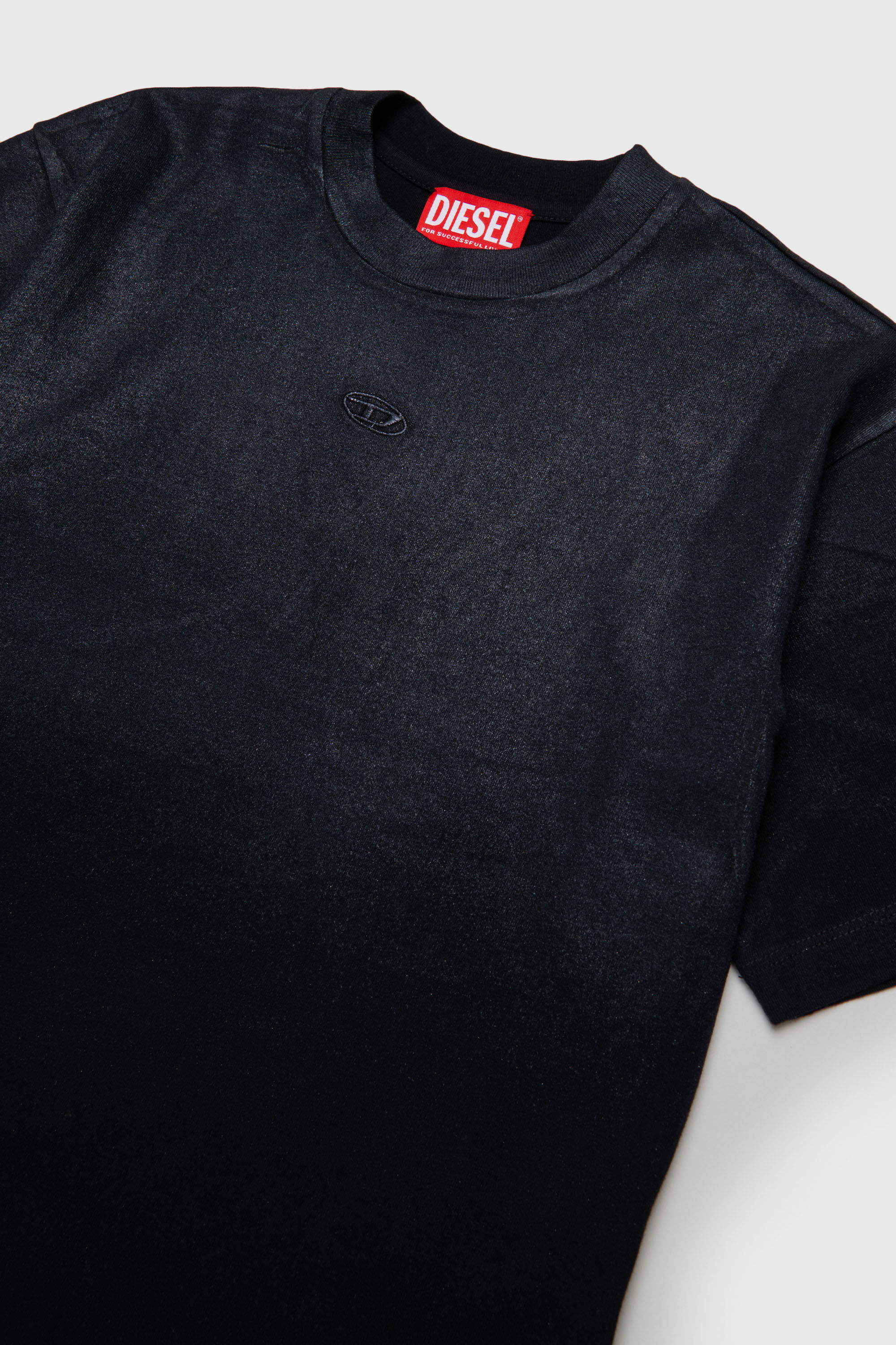 Diesel - TANORMYS2, Camiseta de algod&oacute;n con bordado tonal Oval D Mujer in Negro - 3