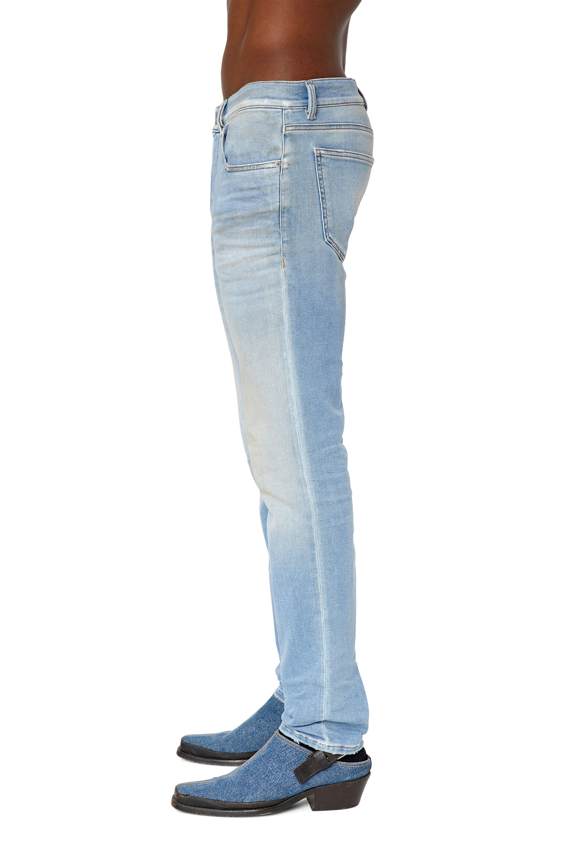 Diesel - D-Strukt JoggJeans® 068CW Slim, Azul Claro - Image 5
