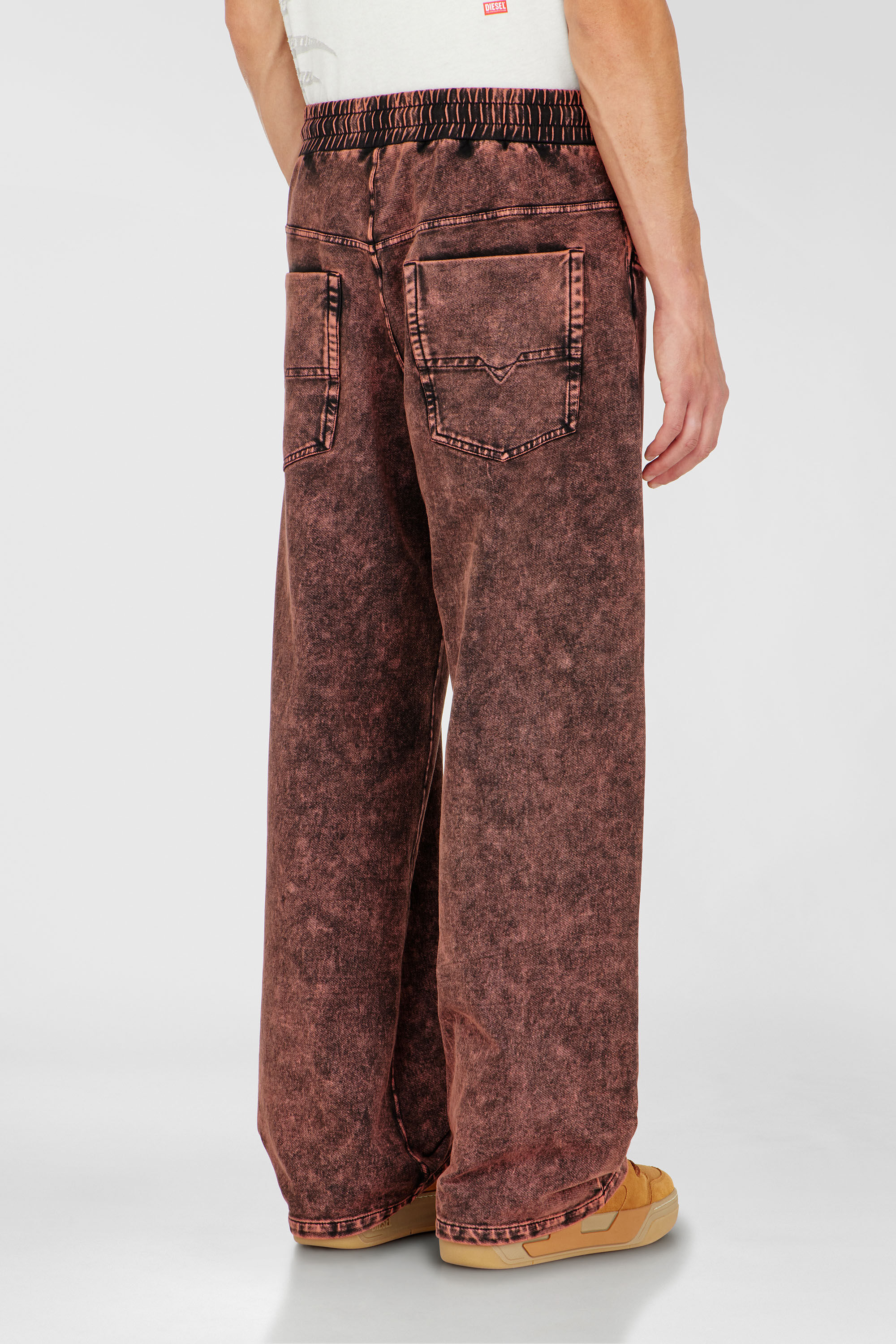 Diesel - P-STUK, Pantal&oacute;n de ch&aacute;ndal efecto denim Hombre in Rojo - 4