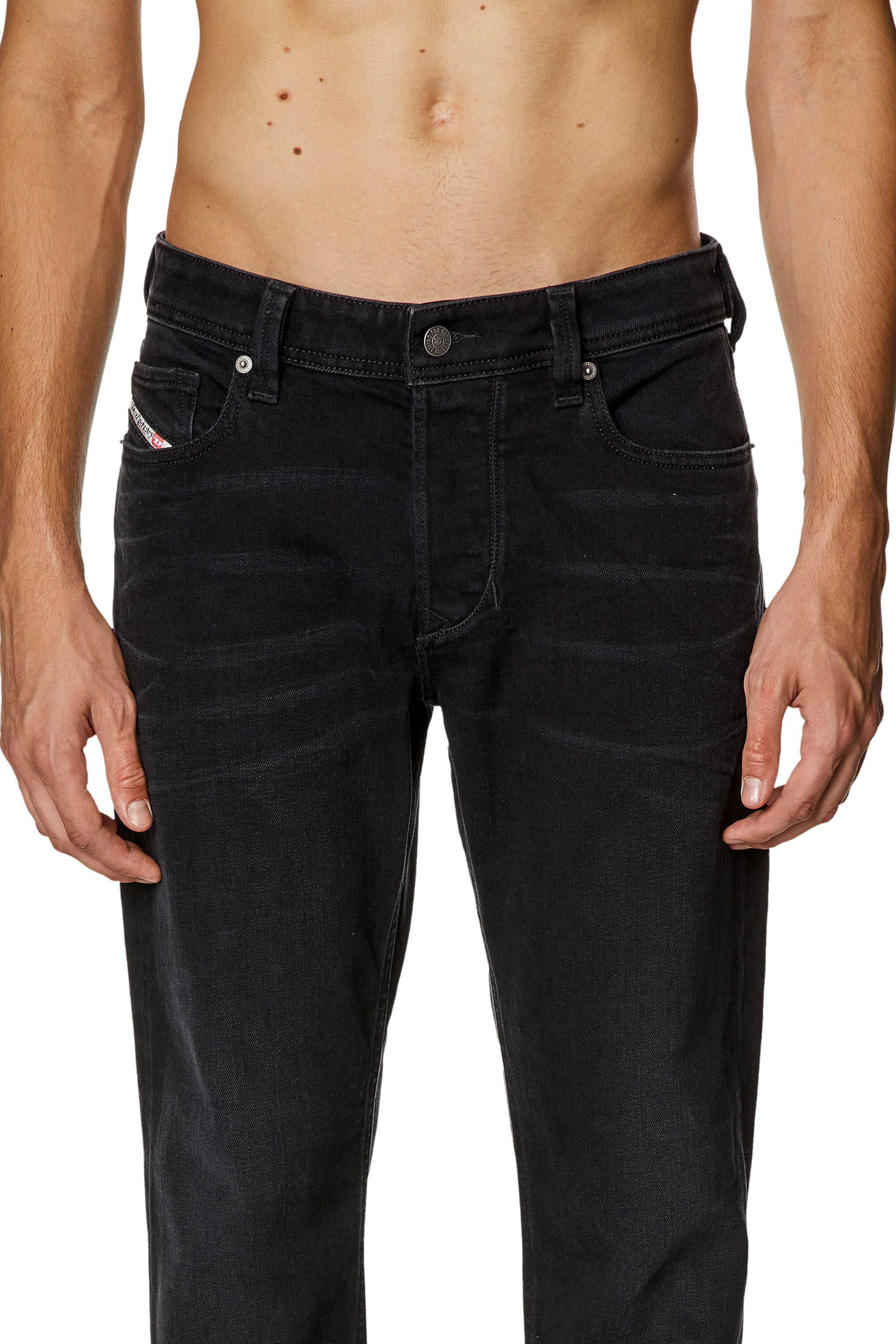 Diesel - Tapered Jeans 1986 Larkee-Beex 09D48, Negro/Gris oscuro - Image 5