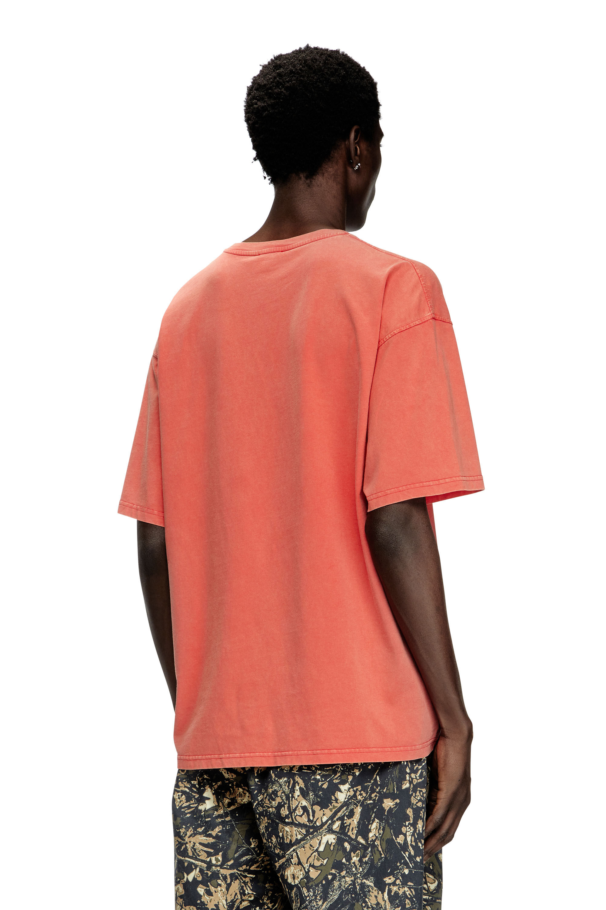 Tシャツ・カットソー DIESEL Men T-shirt Red A169110TKAB 42A Men's Acid-wash T-shirt with flocked Oval D logo | Red | Diesel