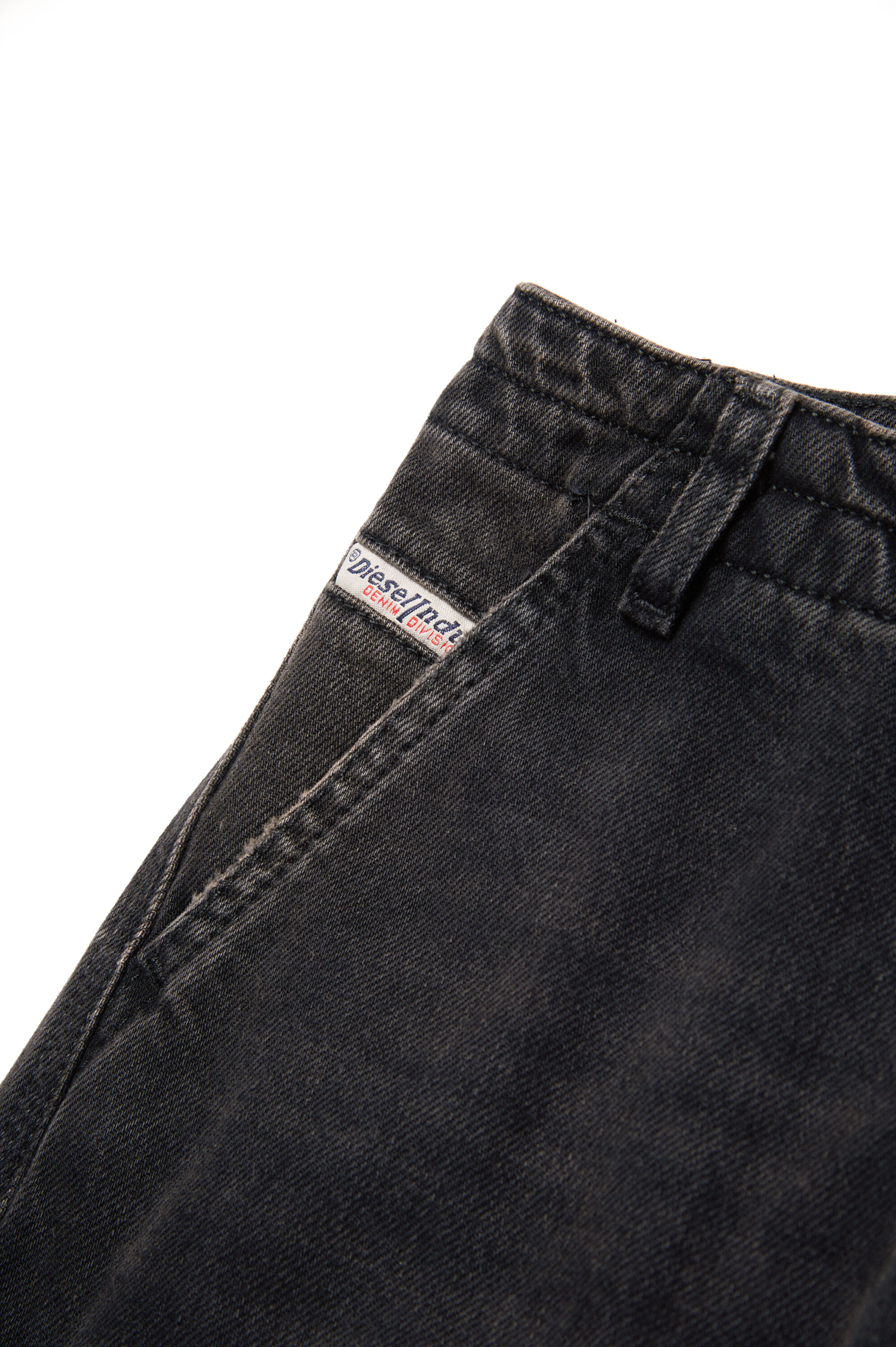 Diesel - D-SIRE-CARGO-J, Mujer Loose Jeans - D-Sire in Negro - Image 4