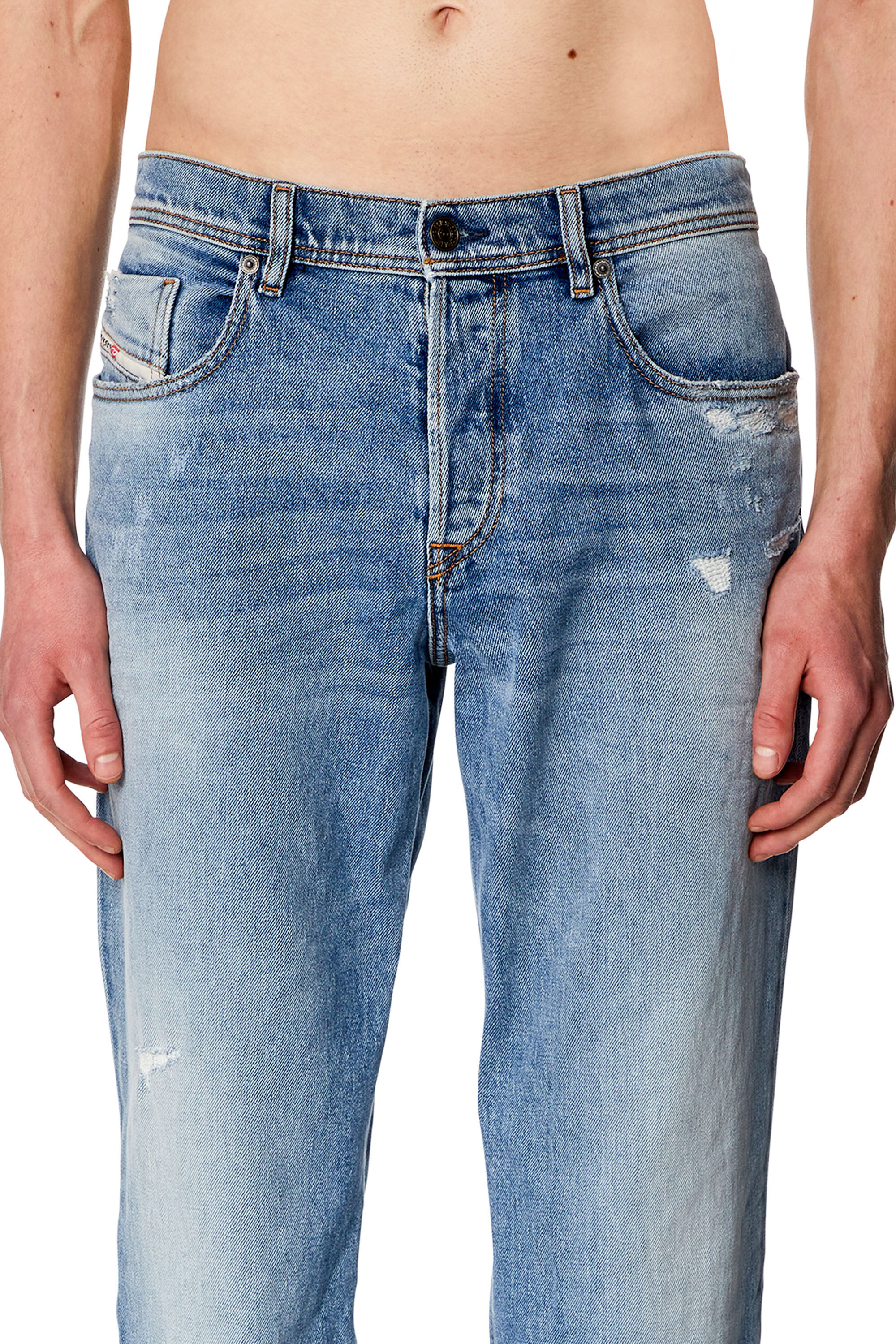 Diesel - Tapered Jeans 2023 D-Finitive 09H46, Azul Claro - Image 5
