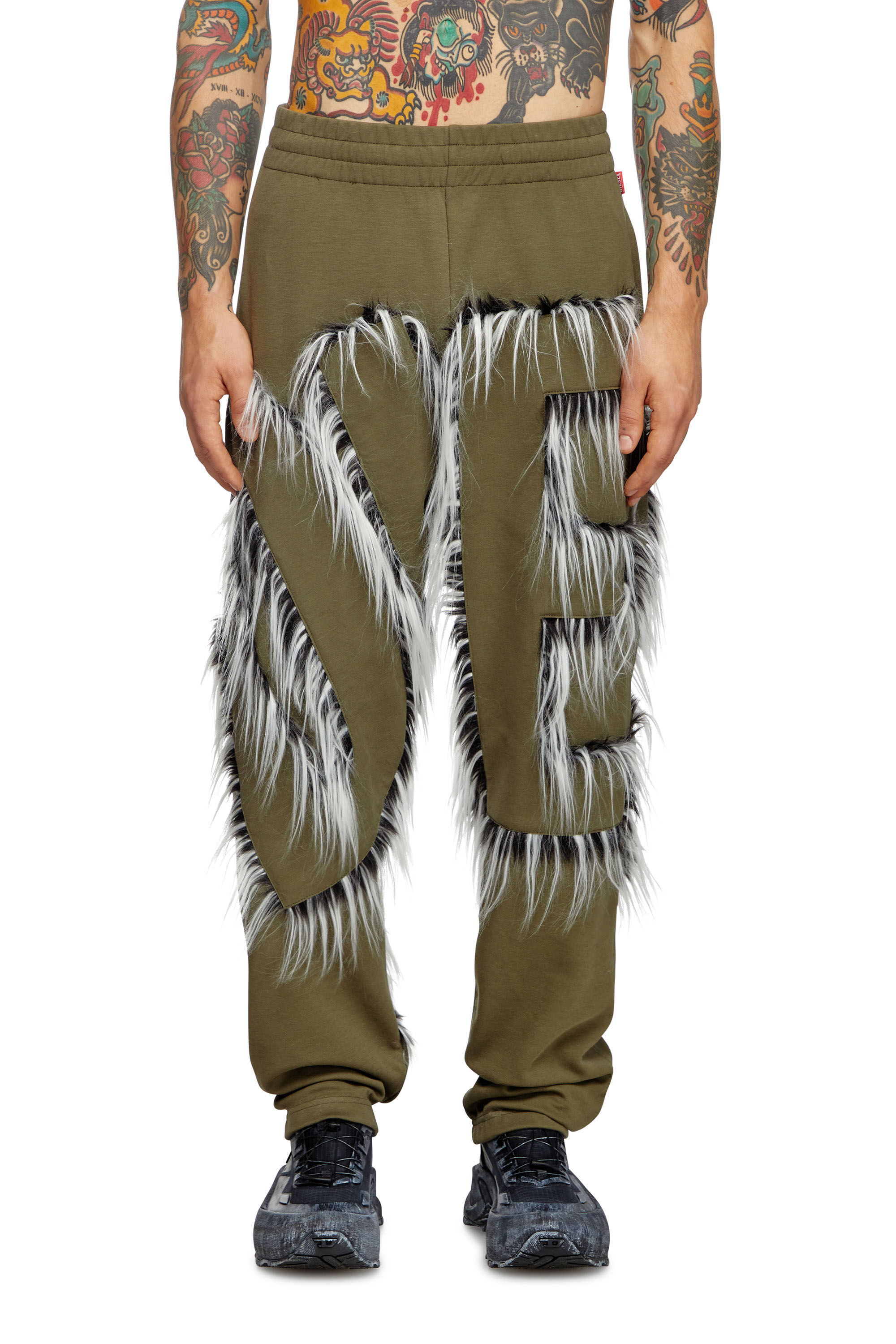 Diesel - P-BIMY-FUR, Pantalones deportivos con logotipo con ribetes de pelo largo Hombre in Verde - 3