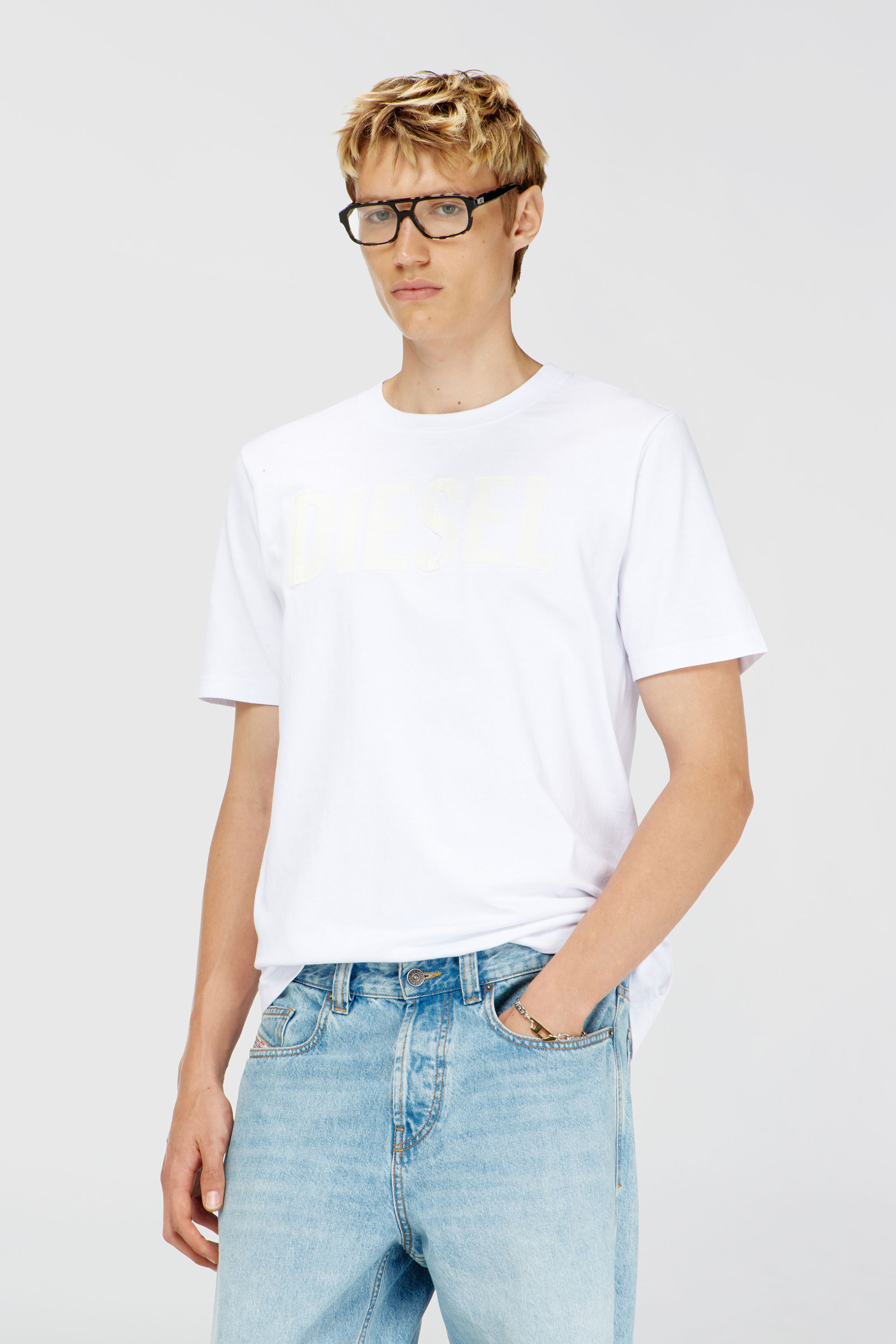 Diesel - T-JUST-APP-T92, Camiseta de algod&oacute;n con estampado de logotipo Diesel tono sobre tono Hombre in Blanco - 3