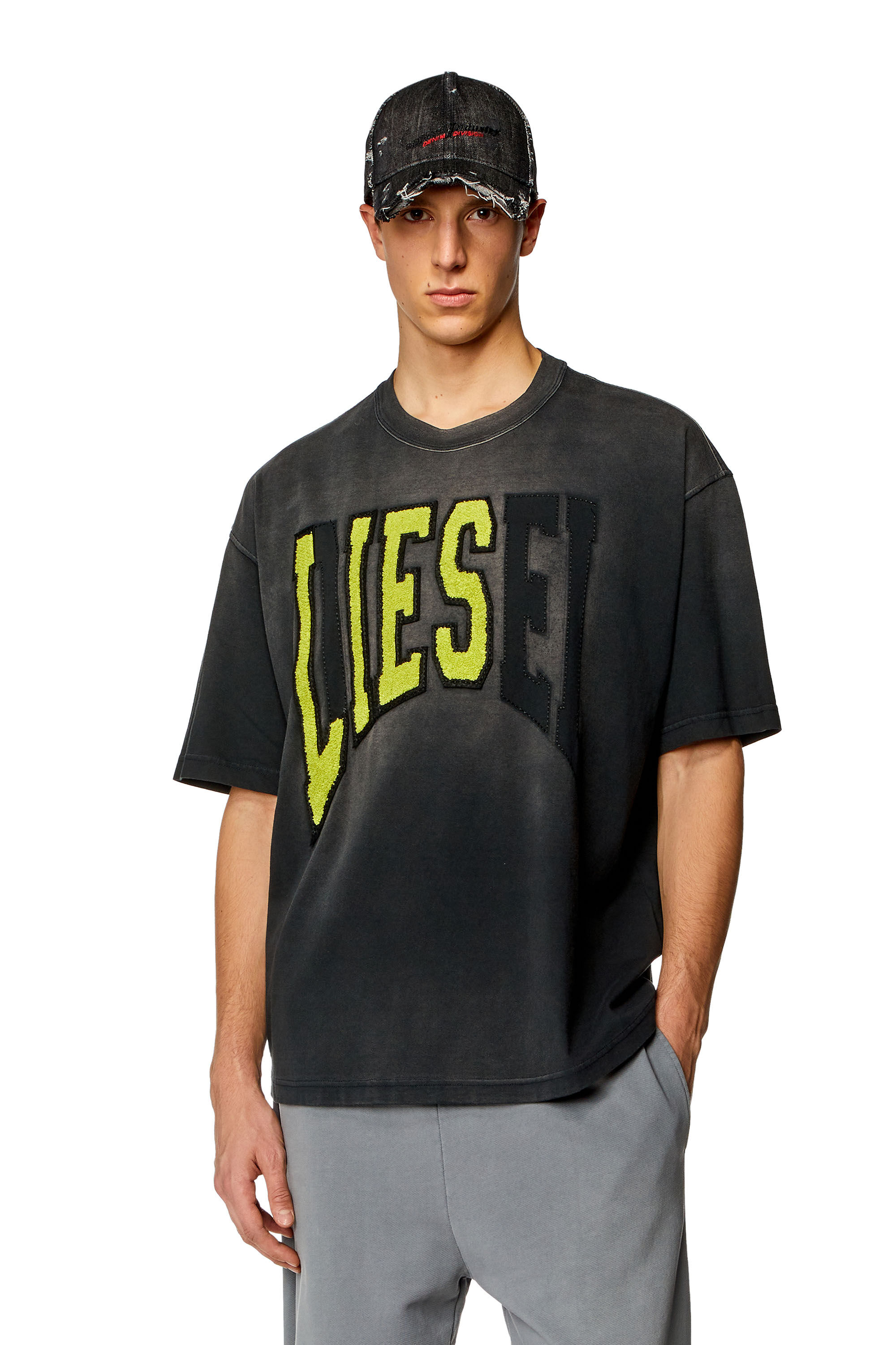 Diesel - T-WASH-N, Hombre Camiseta extragrande con logotipo Diesel Lies in Negro - Image 3
