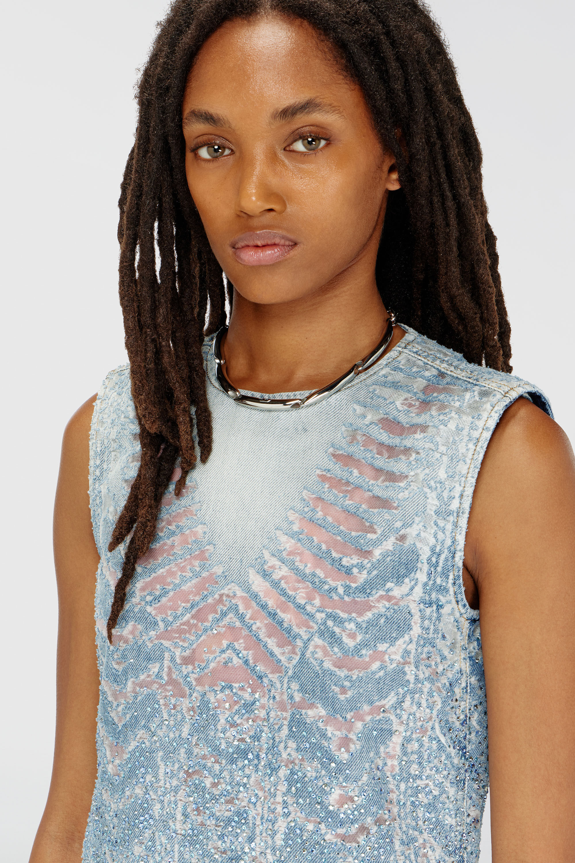 Diesel - DE-MYRELA-S, Vestido mini de denim microstone devor&eacute; Mujer in Azul marino - 5