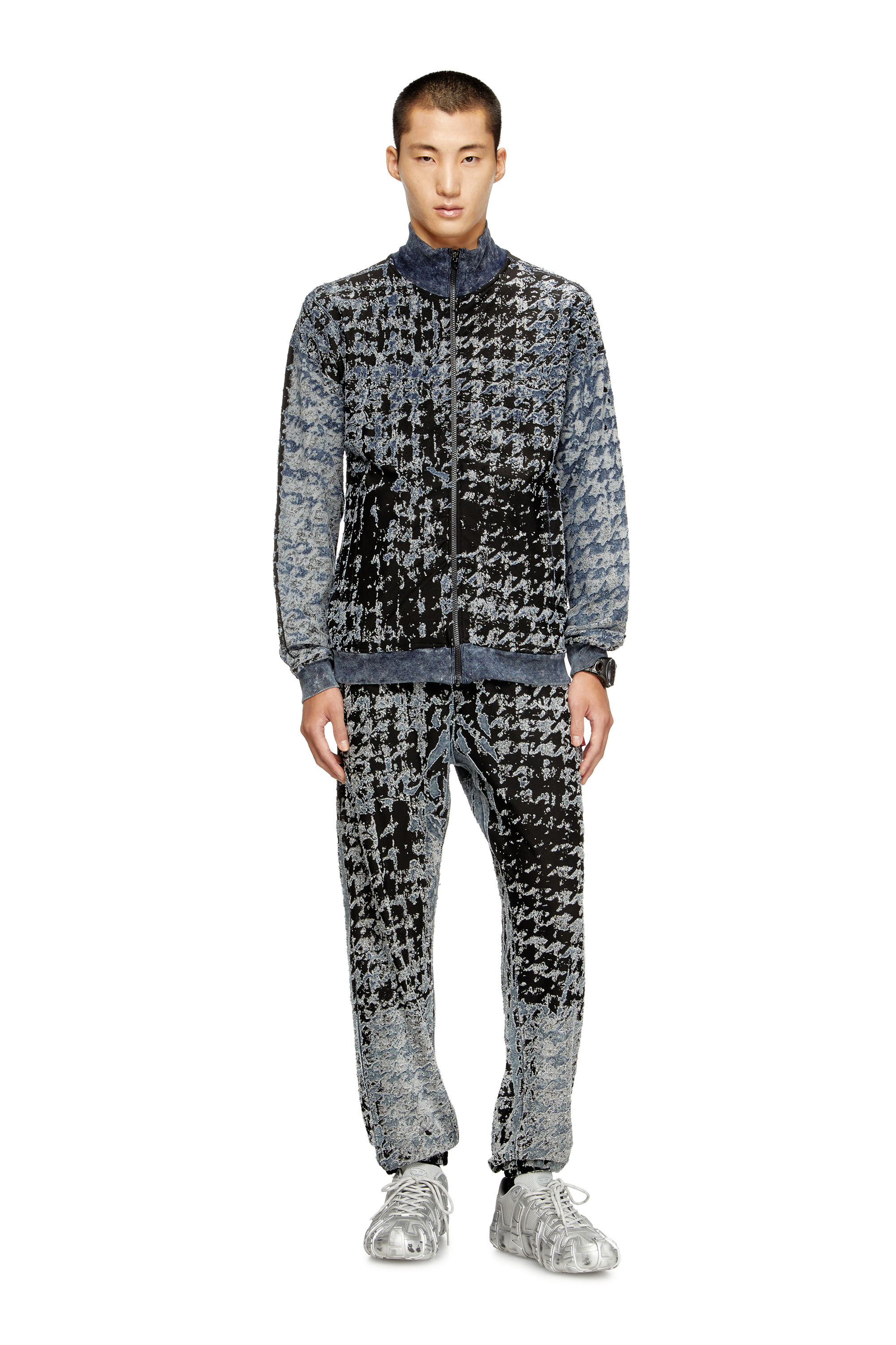 Diesel - P-LABIS, Pantalones elásticos de pata de gallo devoré Hombre in Multicolor - 1