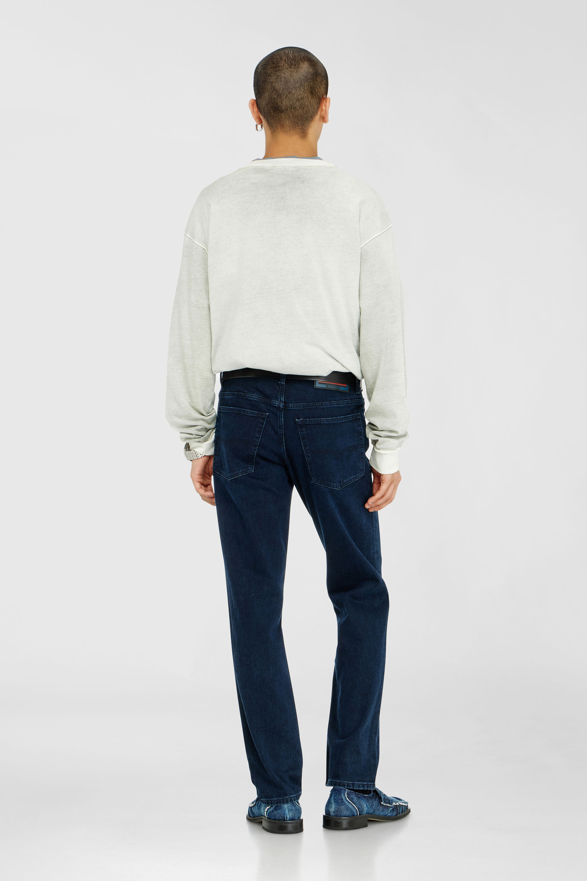 Diesel - Regular Jeans 2023 D-Finitive 0KBBJ Hombre, Azul Oscuro - 3