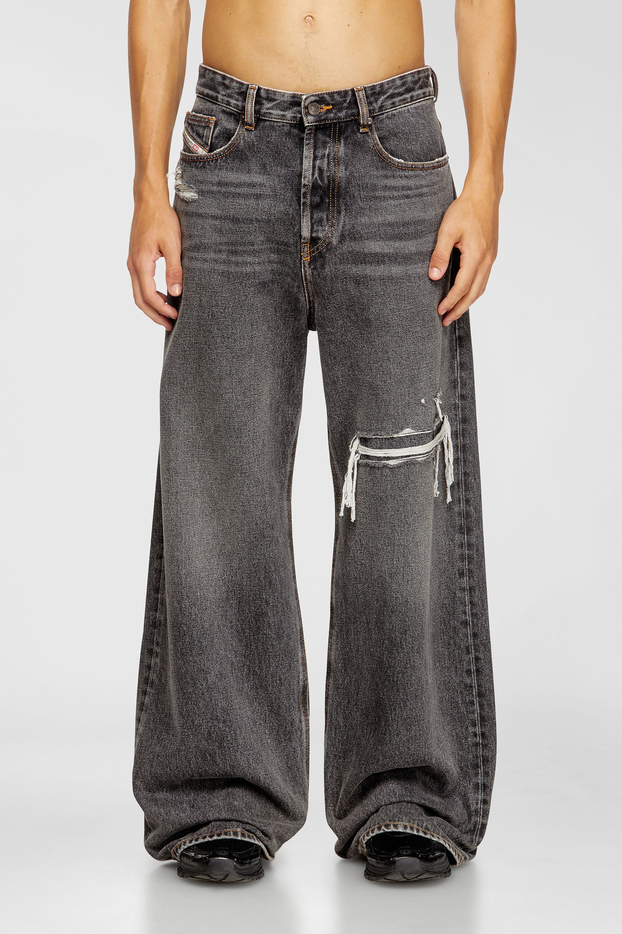 Diesel - Relaxed Jeans D-Rise 007F6 Hombre, Negro/Gris oscuro - 2