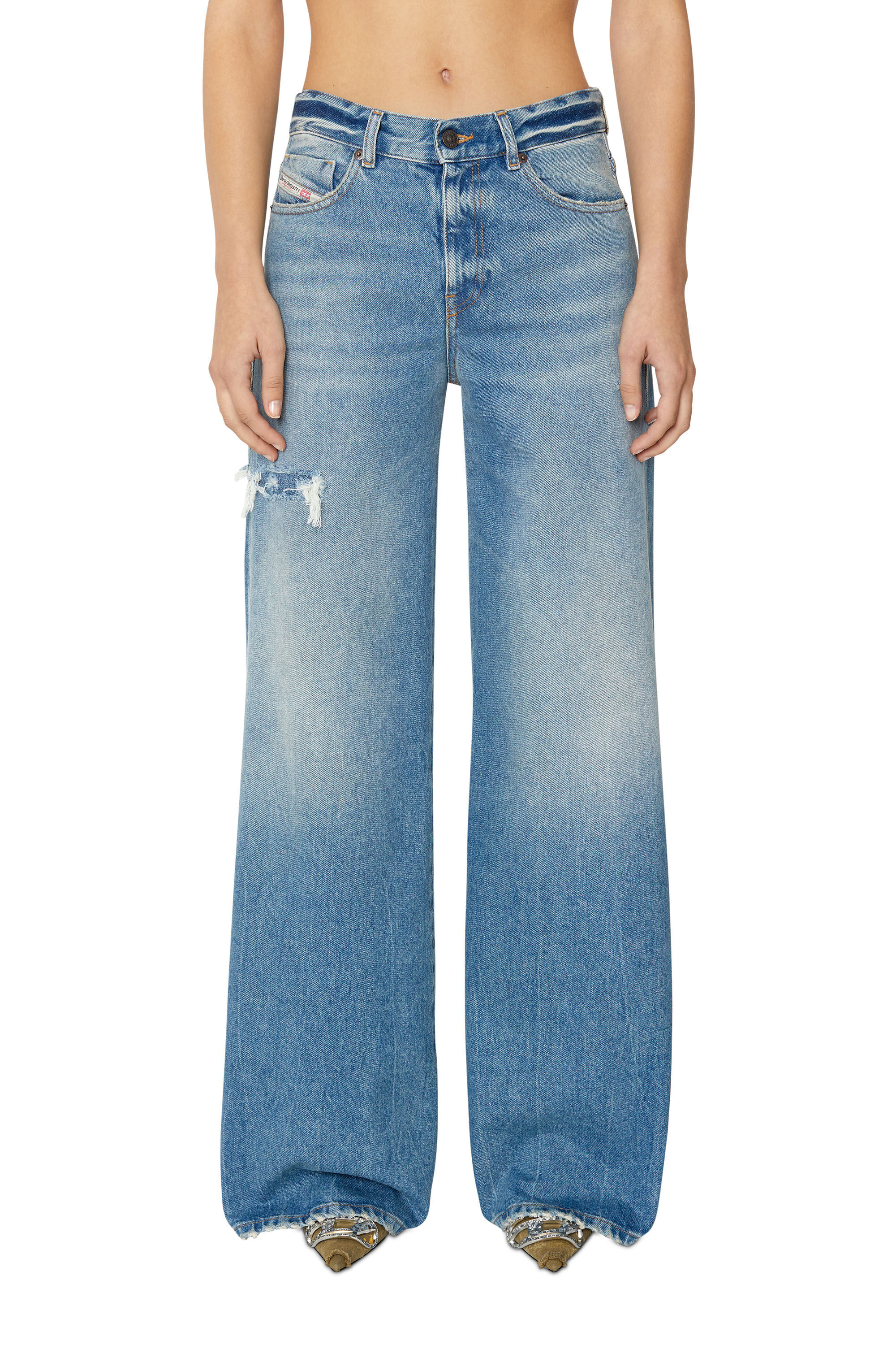 Diesel - 1978 D-Akemi 09D97 Bootcut and Flare Jeans, Azul Claro - Image 3