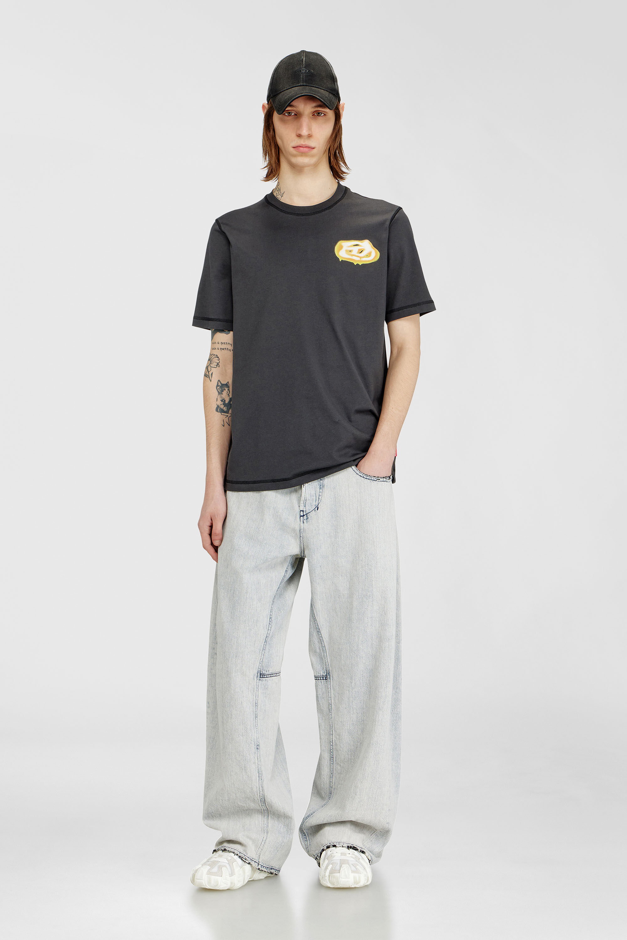 Diesel - T-ADJUST-V7, Camiseta con logotipo Oval D Hombre in Gris - 1