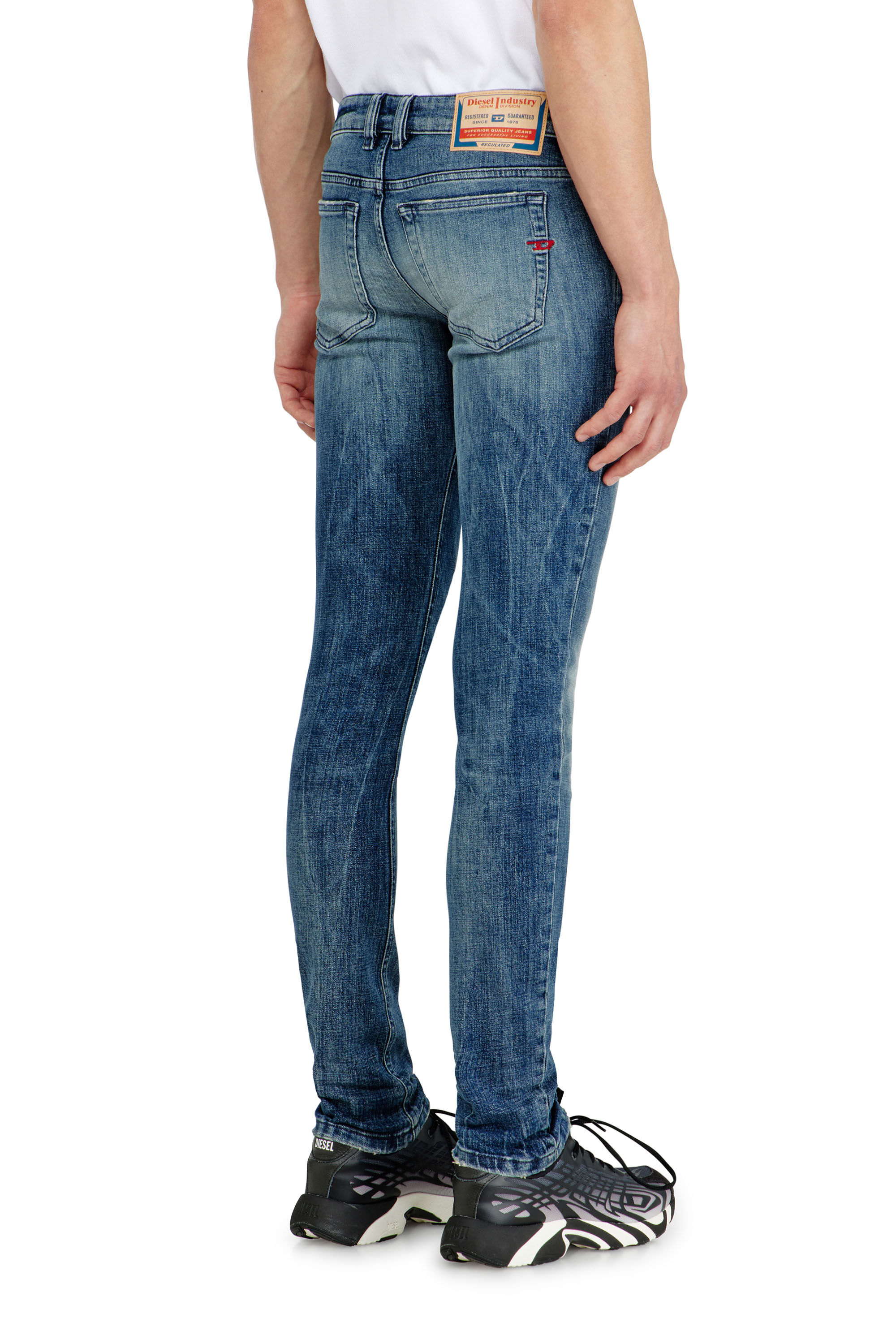 Diesel - Skinny Jeans 1979 Sleenker 0KBBE Hombre, Azul medio - 5