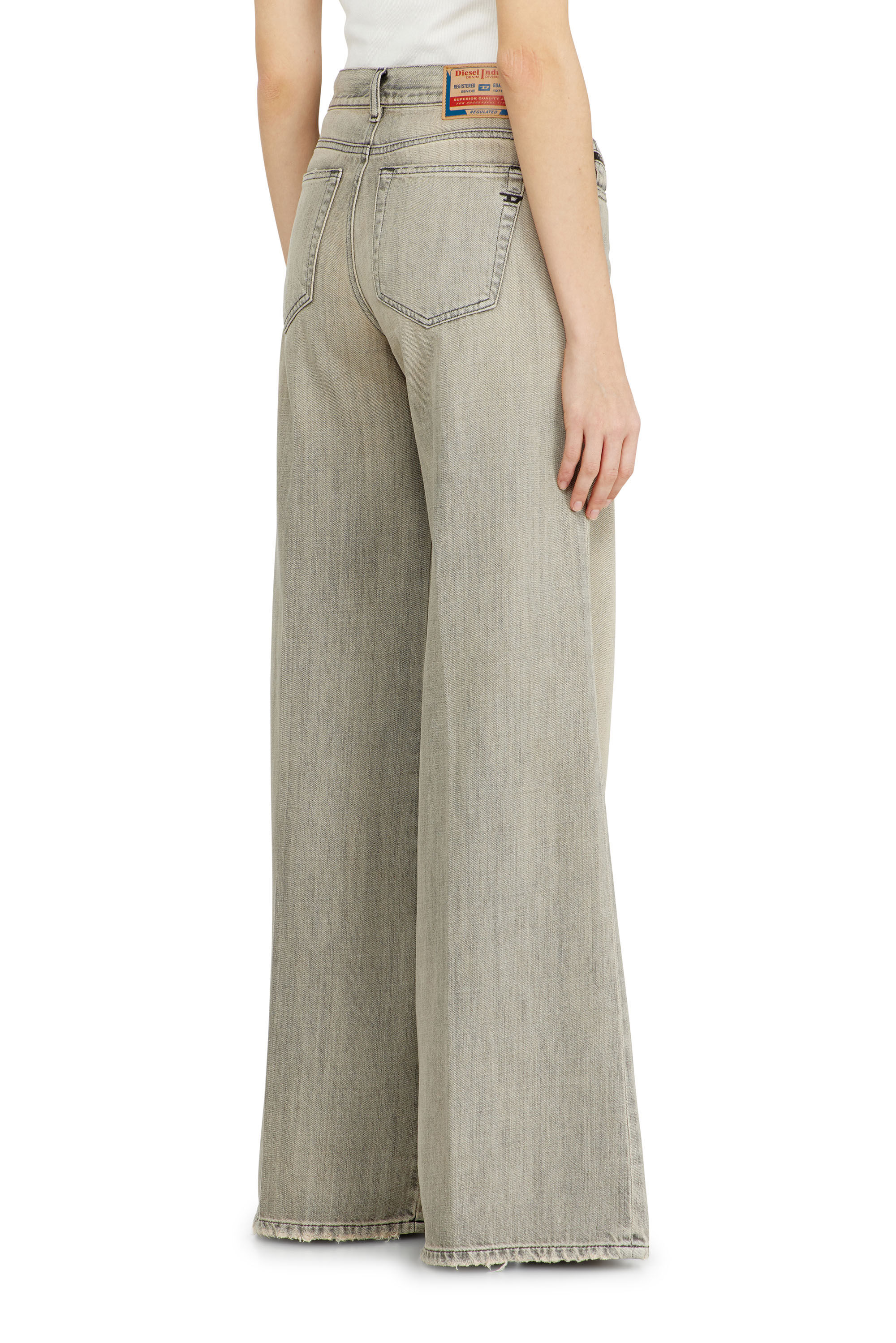 Diesel - Flare Jeans 1978 D-Akemi 068RU Mujer, Gris - 5