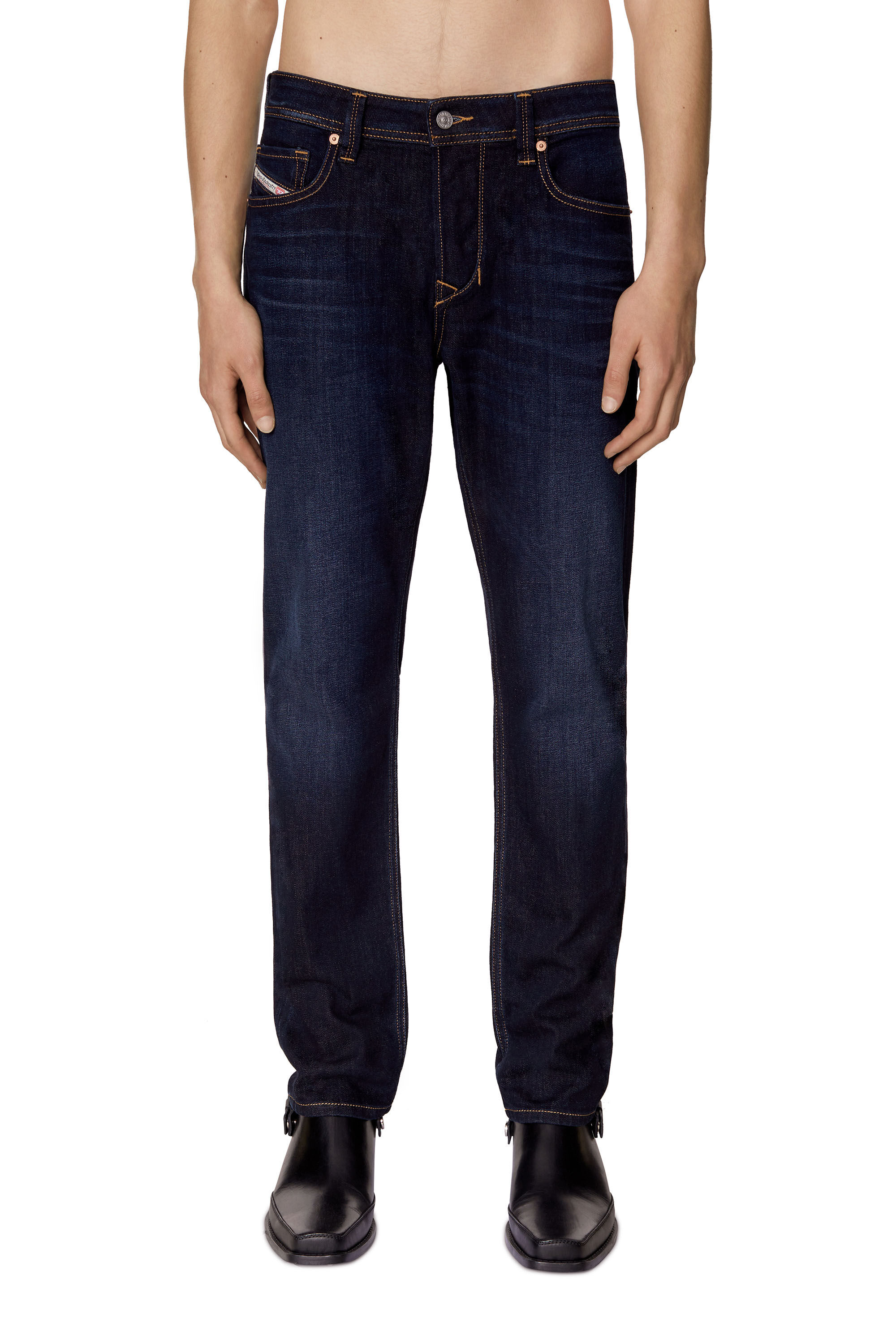 Diesel - Larkee-Beex 009ZS Tapered Jeans, Azul Oscuro - Image 3