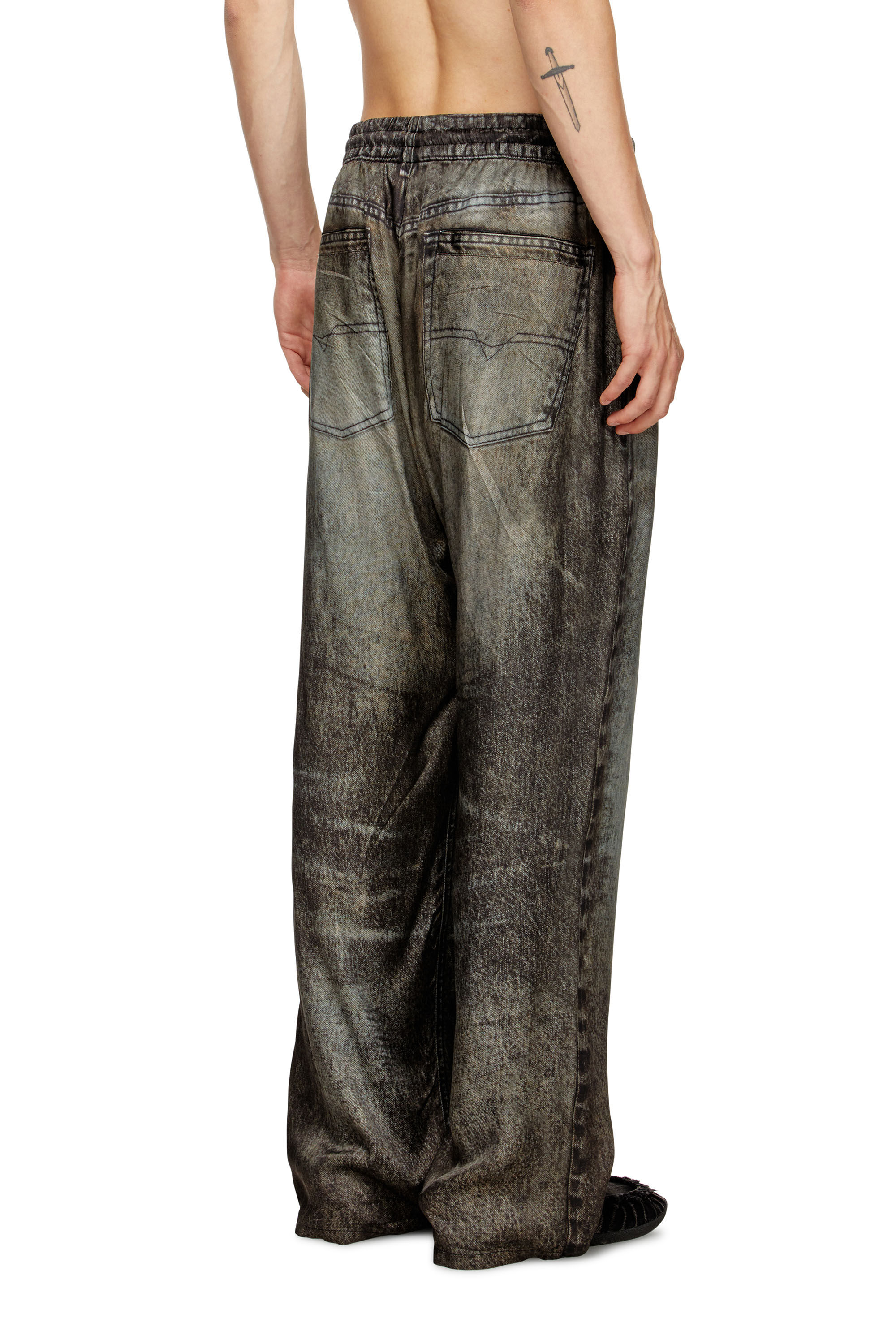 Diesel - P-THECK-LKCT, Pantalones elásticos de viscosa tipo denim Hombre in ToBeDefined - 4