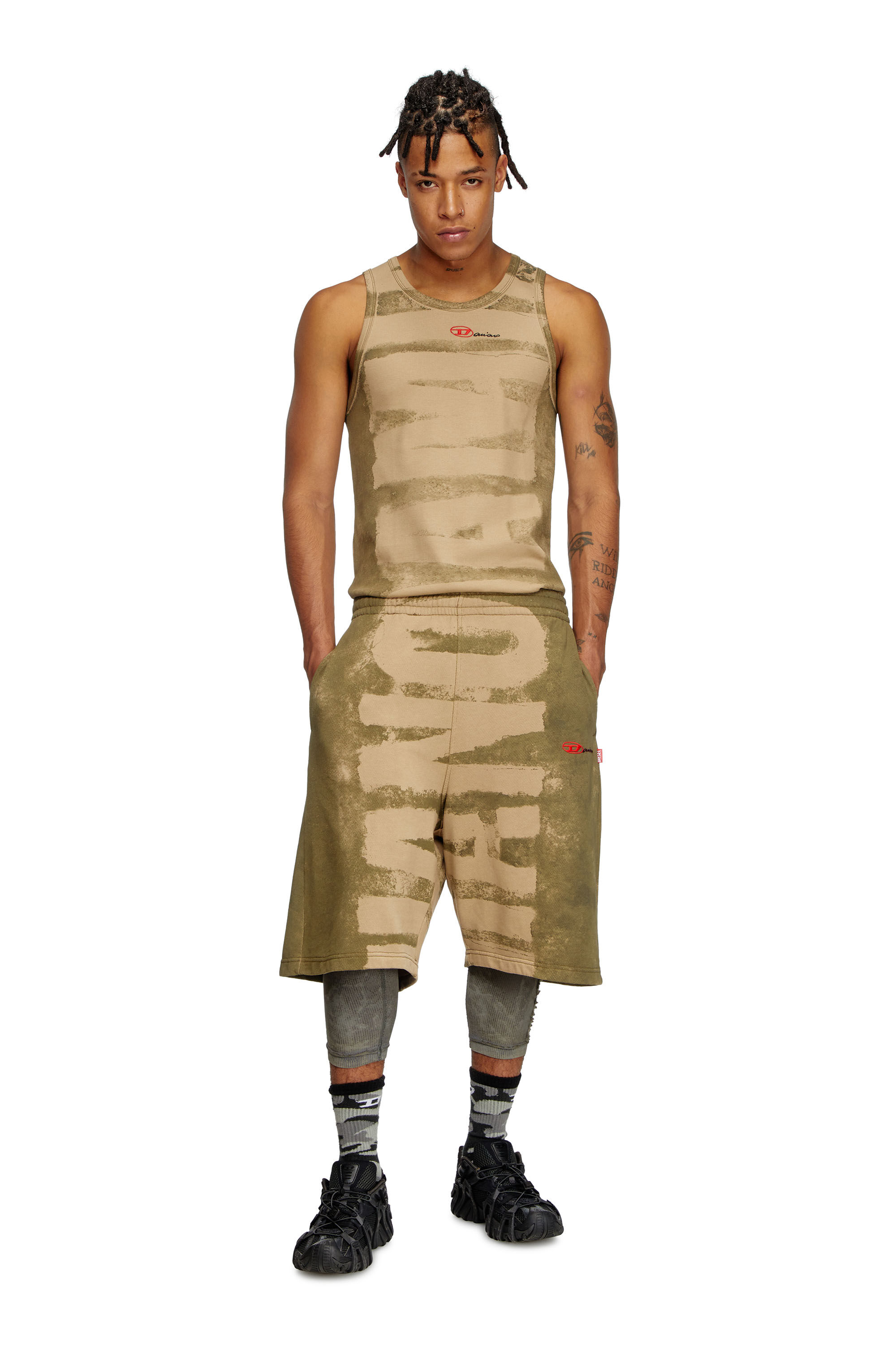 Diesel - T-LIFTY-BLEEDING-DD, Camiseta con tirantes con estampado Damiano Unisex in Verde - 1