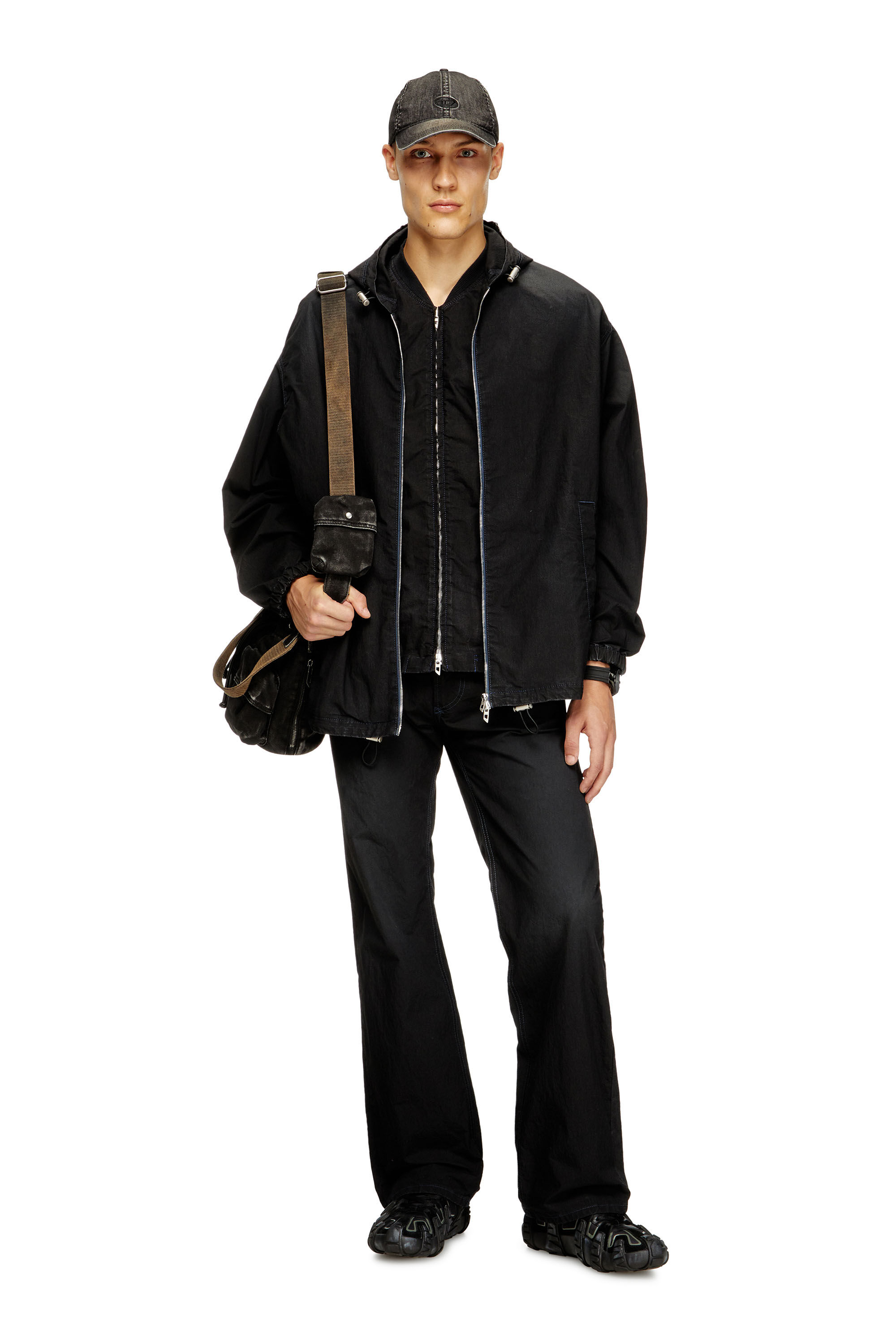 Diesel - D-WYNNY JOGG, Chaqueta de tejido técnico JoggJeans con capucha Hombre in Negro - 1