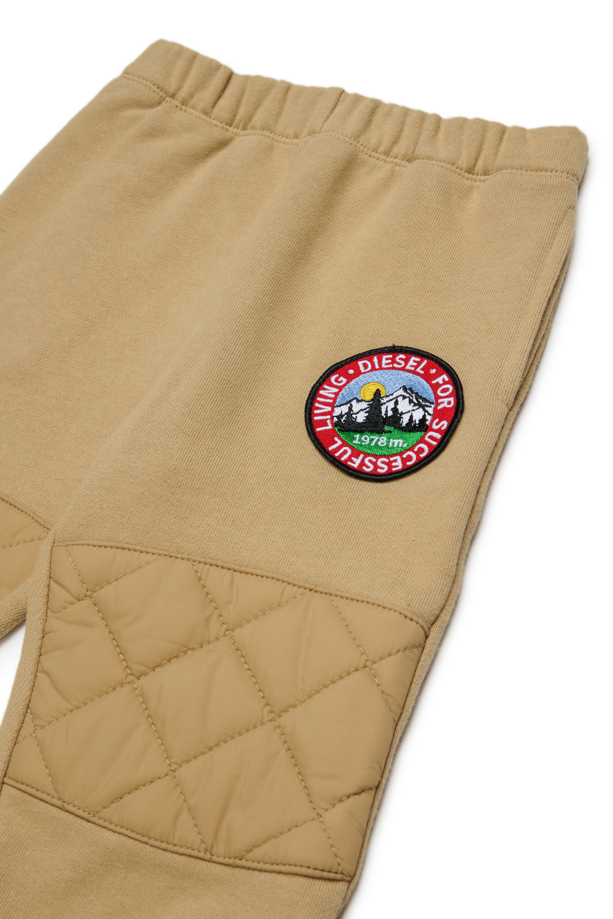 Diesel - PMONTB, Pantal&oacute;n de ch&aacute;ndal con paneles acolchados en las rodillas Unisex in Marr&oacute;n - 3