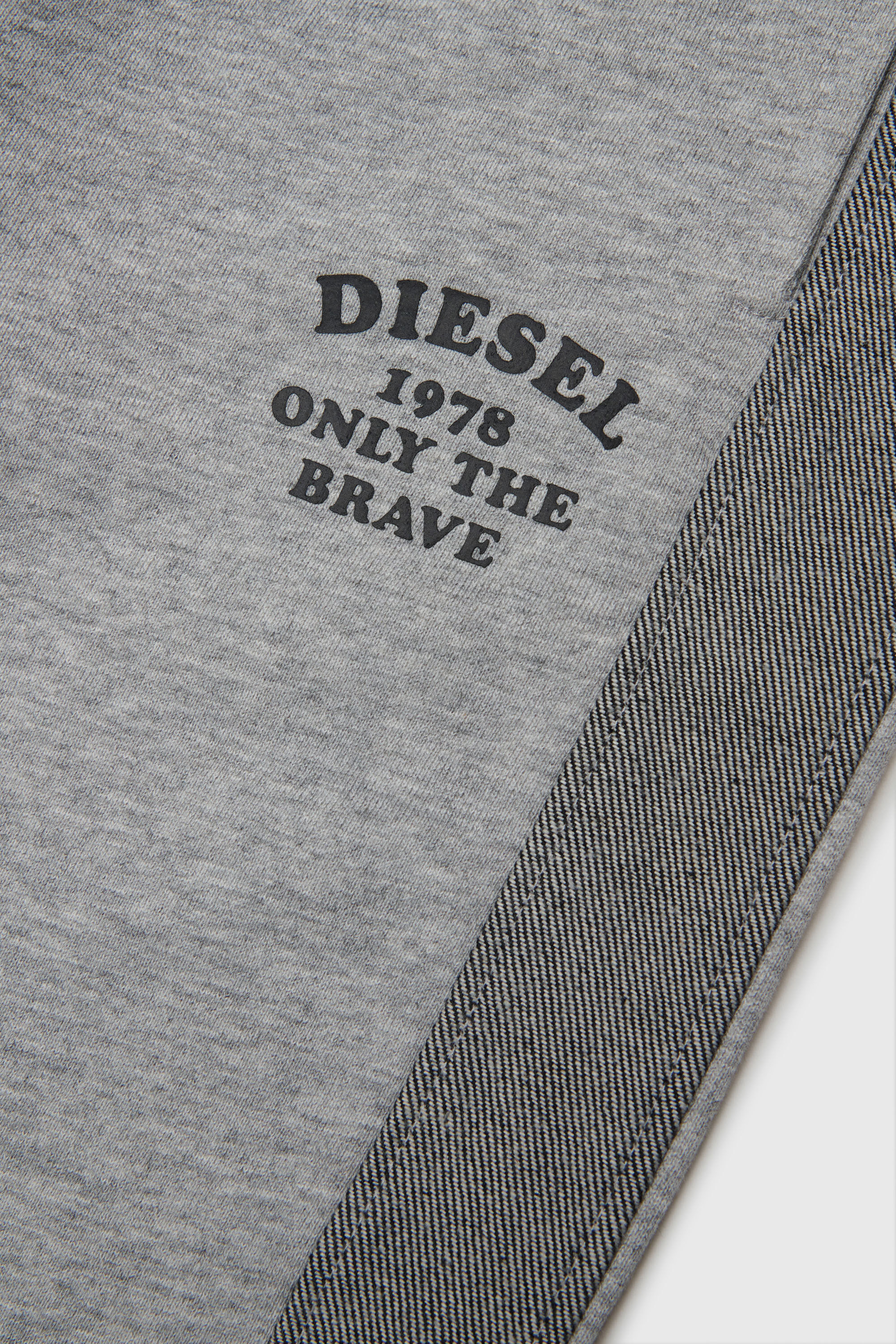 Diesel - PTEAN, Pantal&oacute;n de ch&aacute;ndal con bandas laterales denim Hombre in Gris - 4