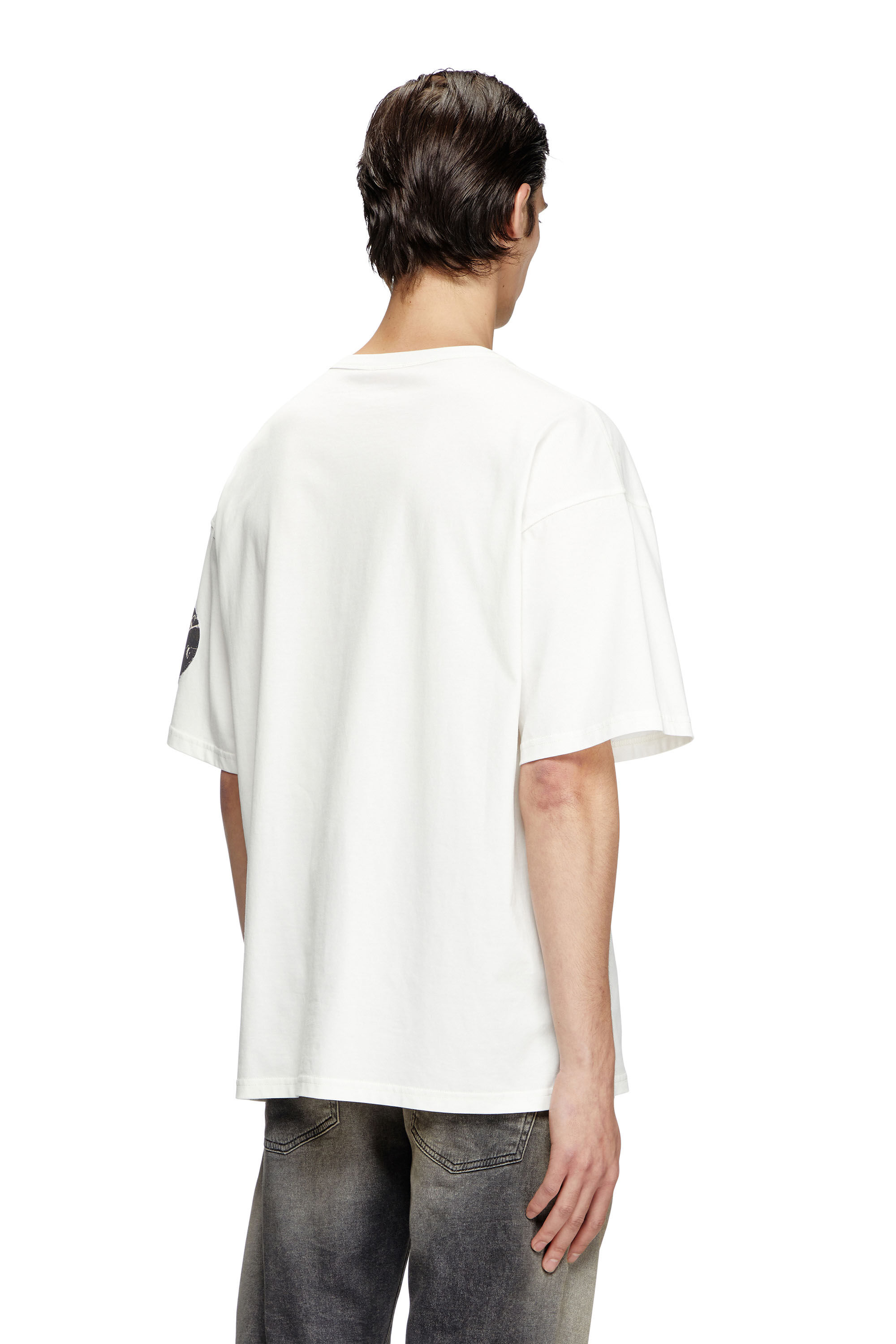 Diesel - T-BOXT-R22, Camiseta con parche grande de gabardina con el logotipo Hombre in Blanco - 4