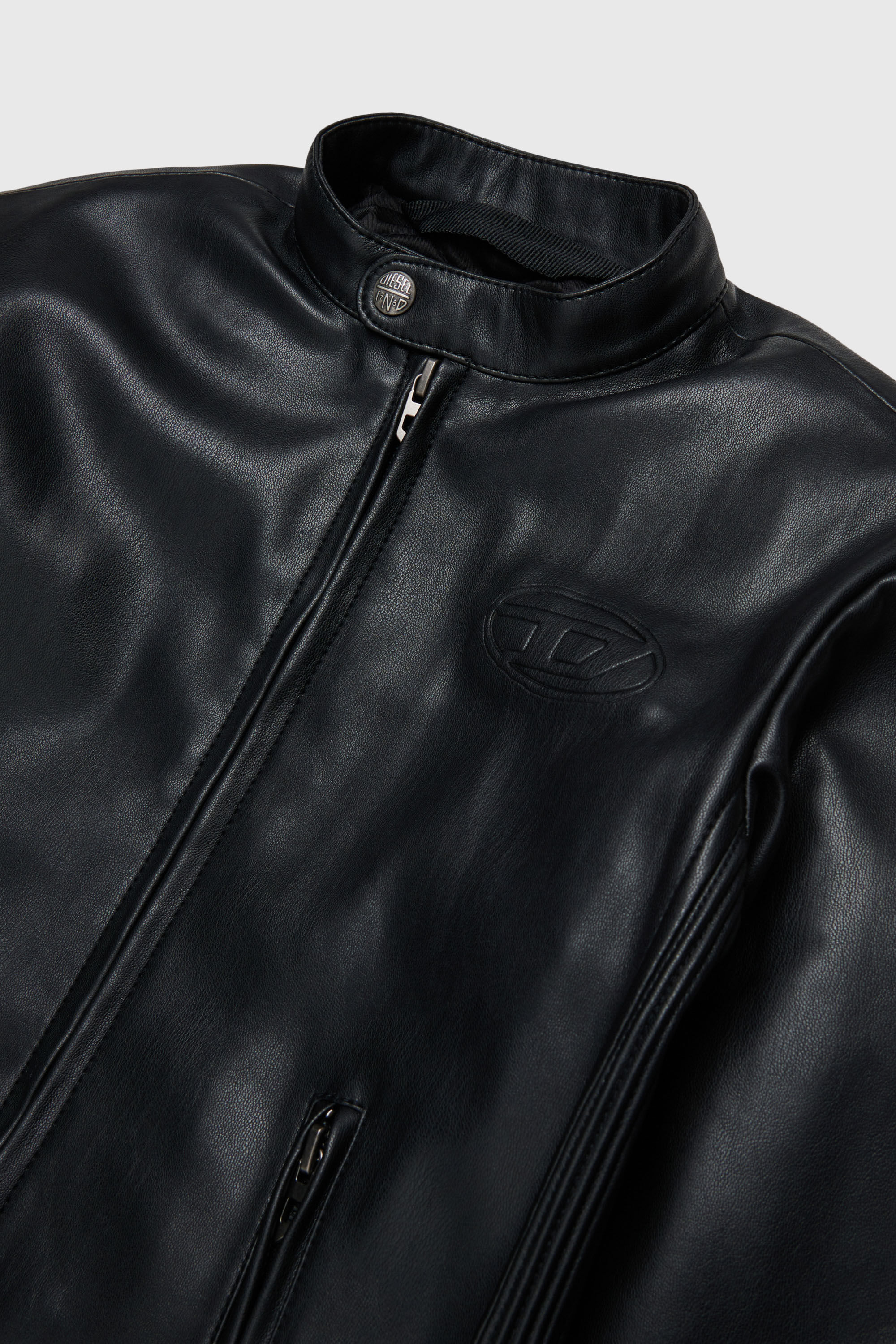 Diesel - JEMBY, Chaqueta biker con logo Oval D en relieve Hombre in Negro - 3