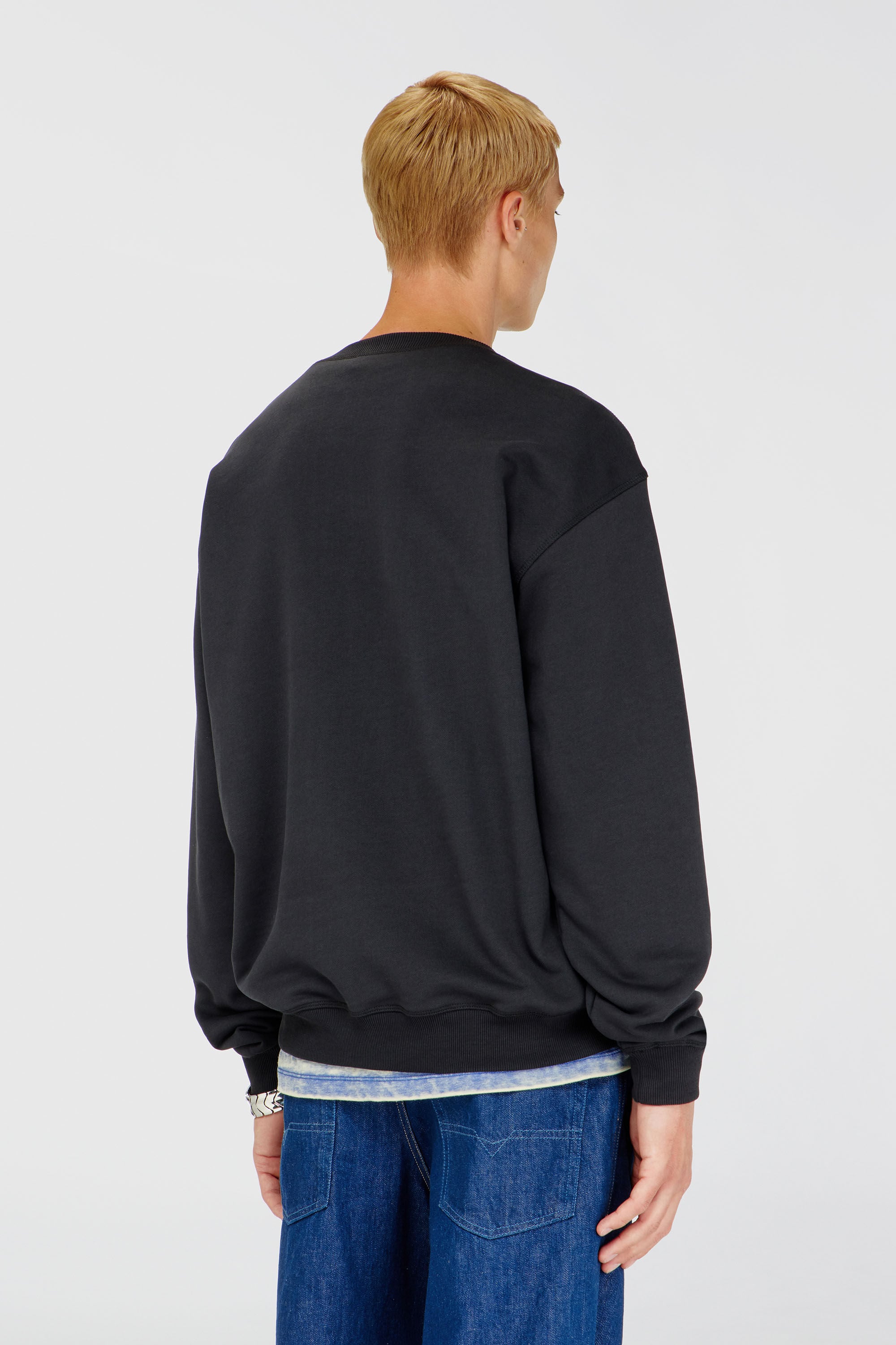 Diesel - S-NORM-IOD, Sudadera regular con Oval D met&aacute;lico Hombre in Negro - 4