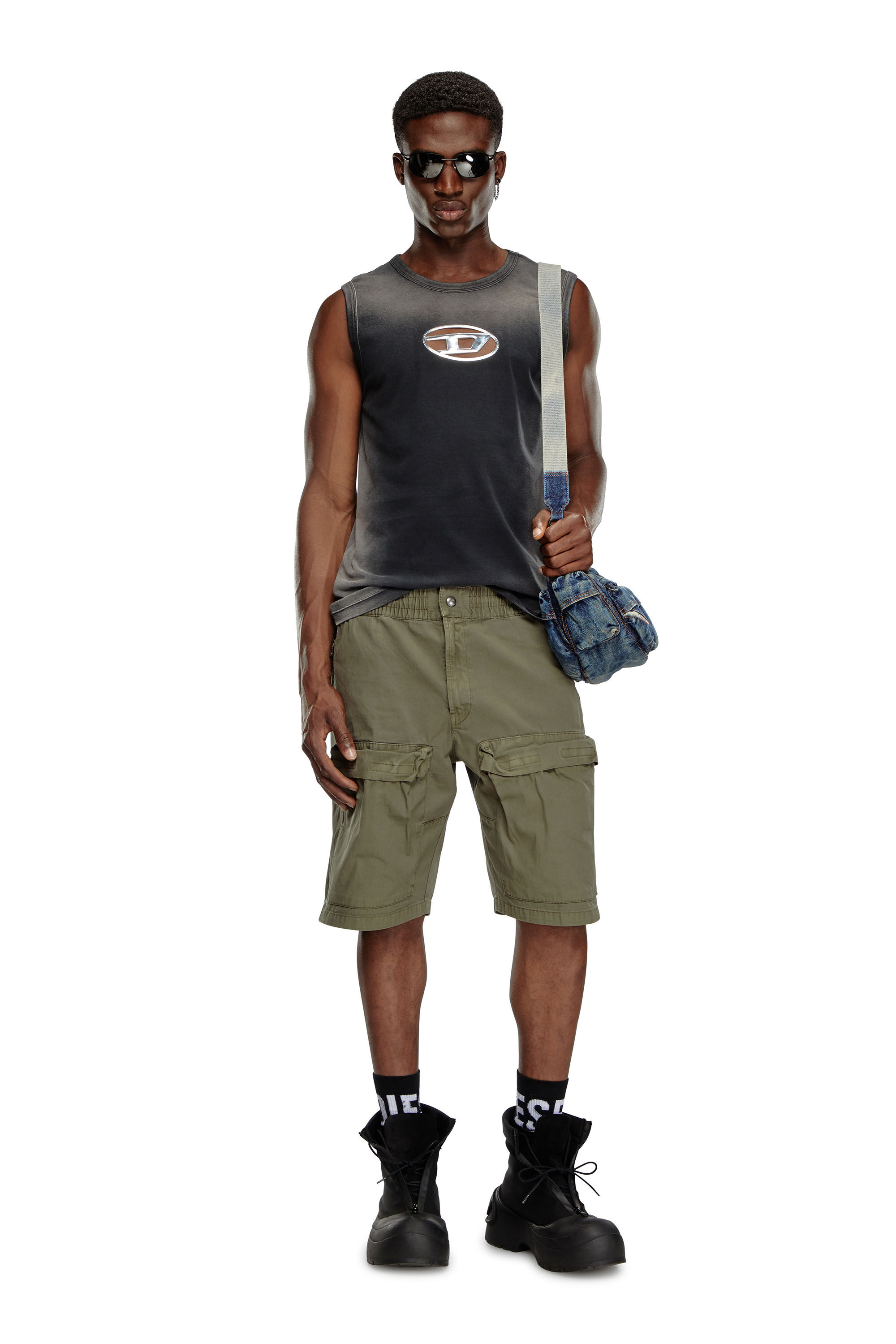 Pantalones cortos cargo de algodon organico destenido Hombre Verde Diesel