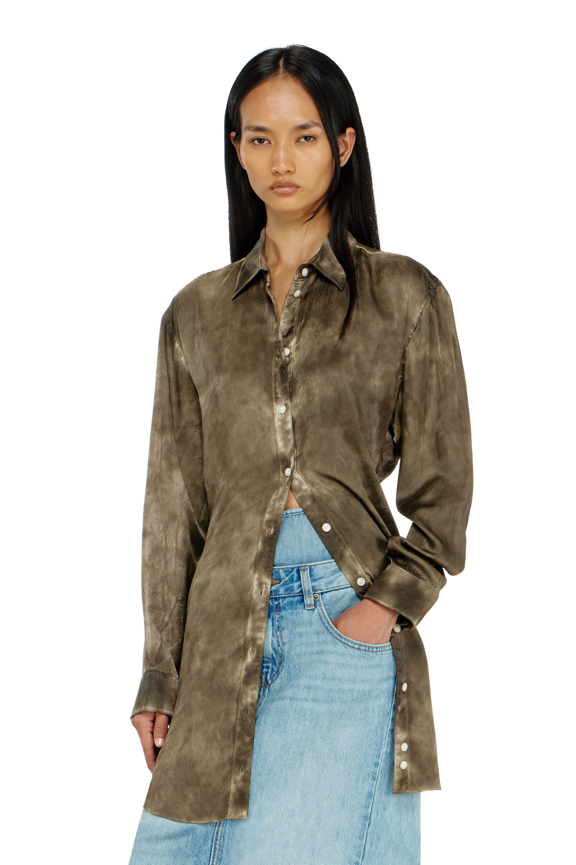 Diesel - C-LAVEL, Camisa larga de sat&eacute;n arrugado jacquard con logo Mujer in ToBeDefined - 3