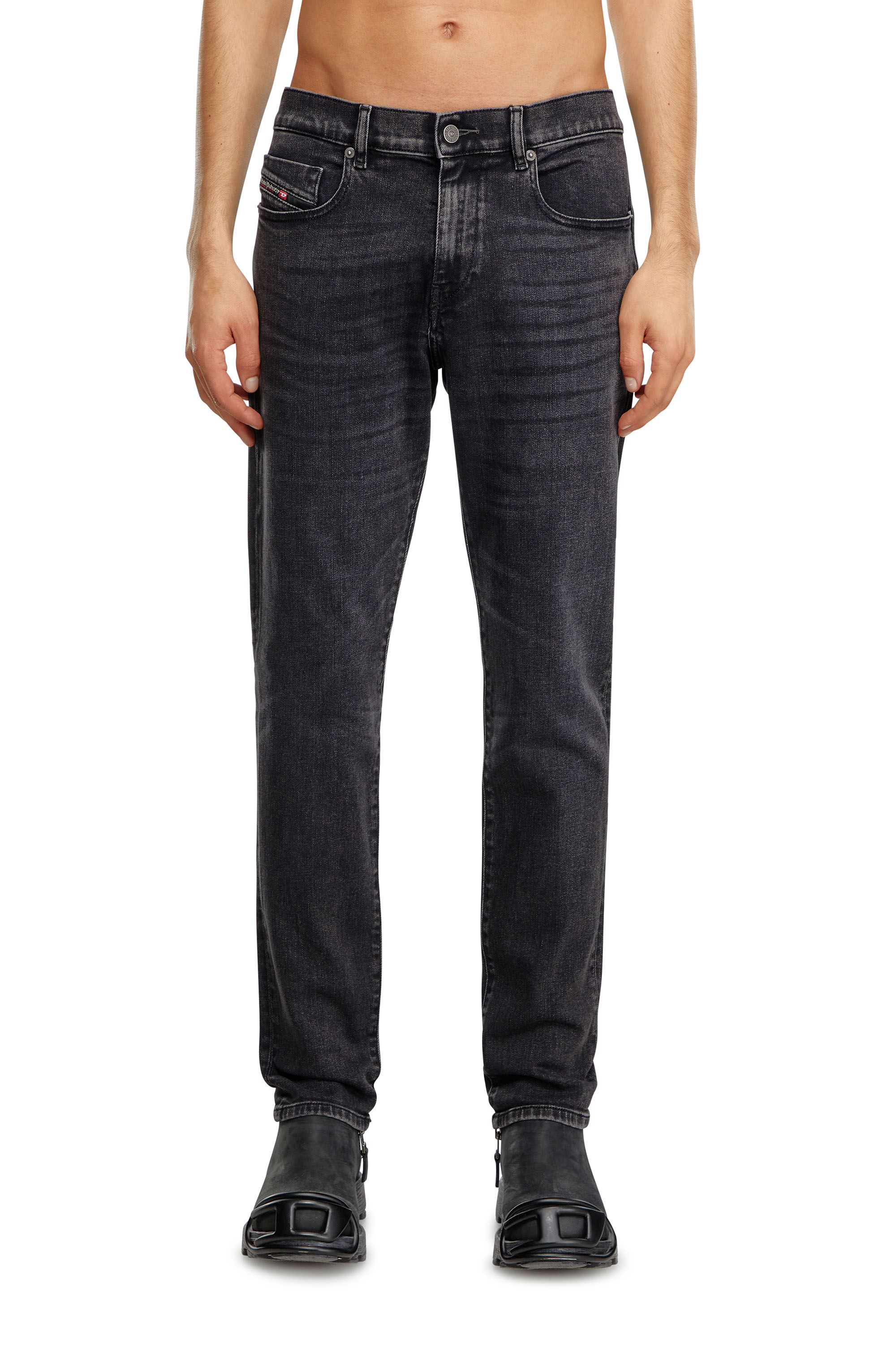 Pantalones de best sale hombre marca diesel