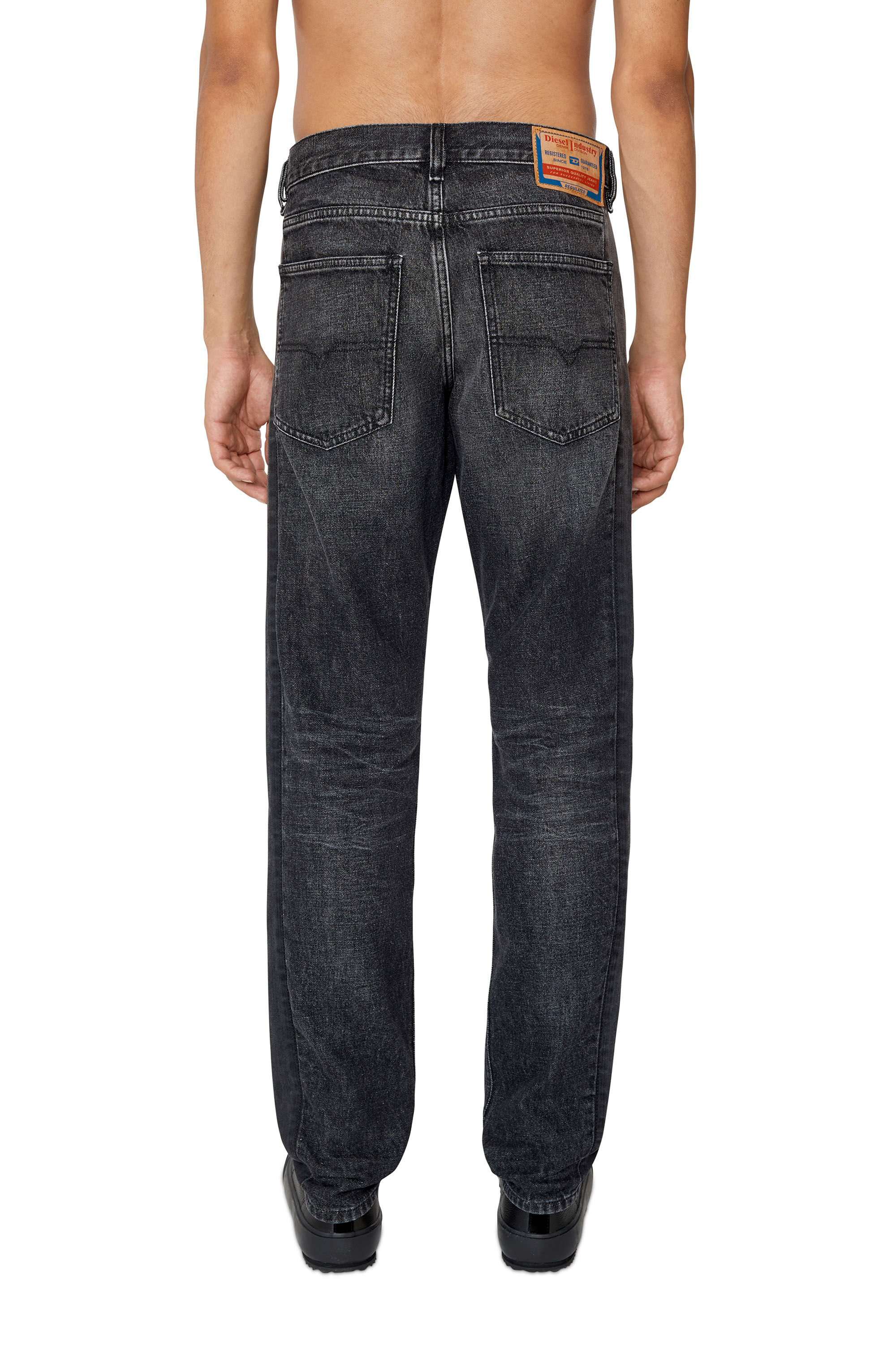 Diesel - 1995 D-SARK 007G9 Straight Jeans, Negro/Gris oscuro - Image 4
