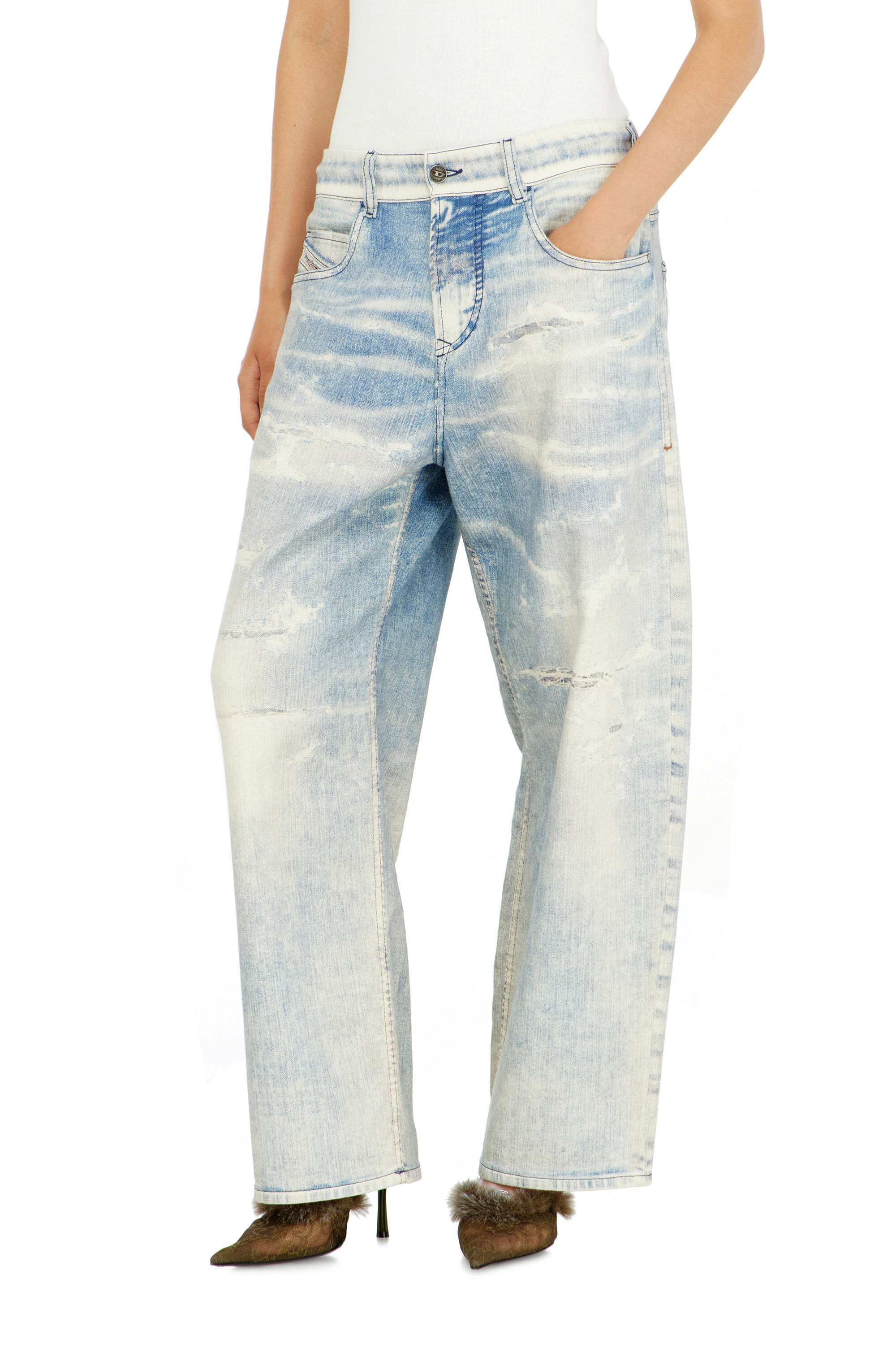 Diesel - Relaxed 2097 D-Enim-M Joggjeans&reg; 068XM Unisex, Azul Claro - 1