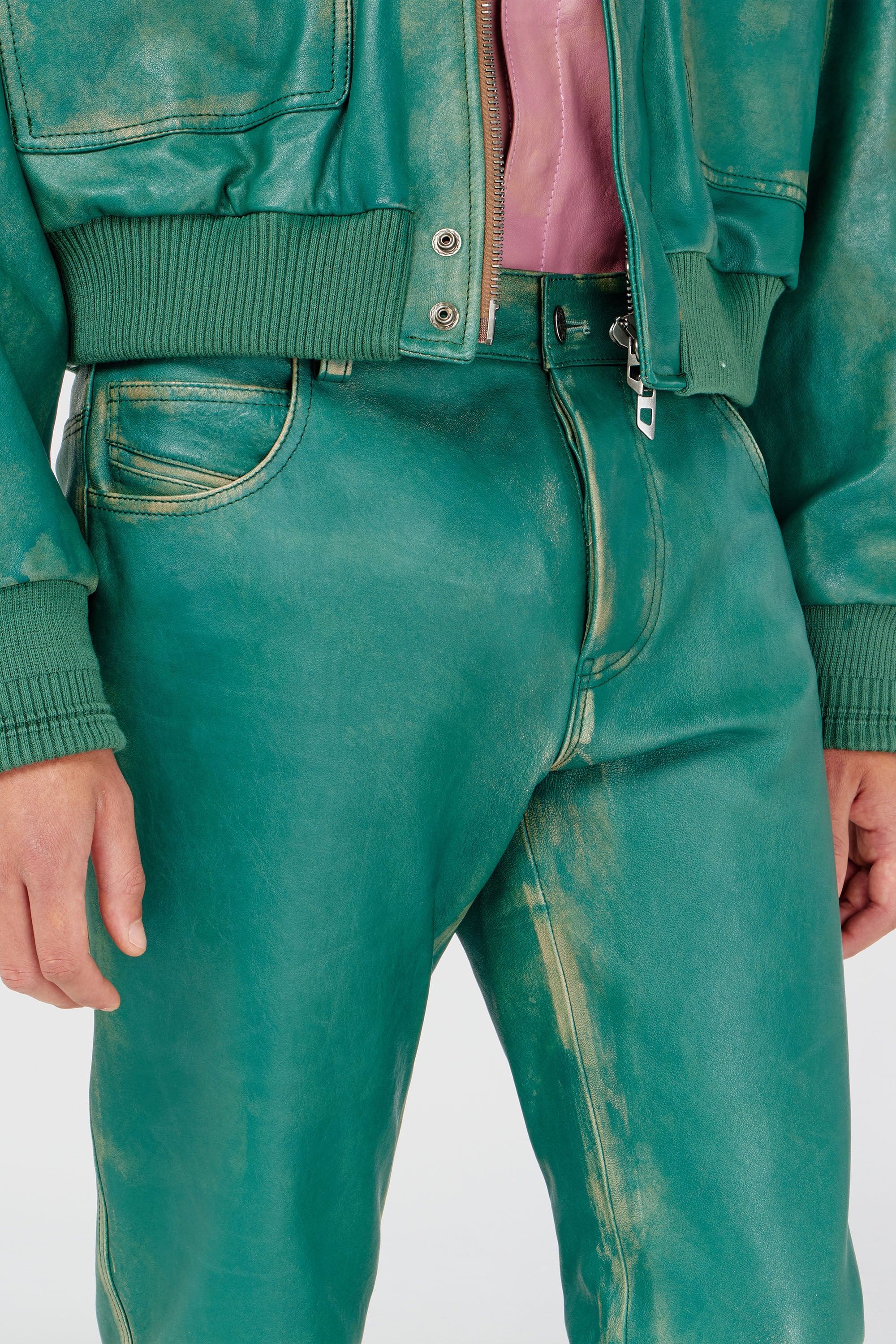Diesel - P-OCKET, Pantal&oacute;n de cuero tratado Hombre in Verde - 5