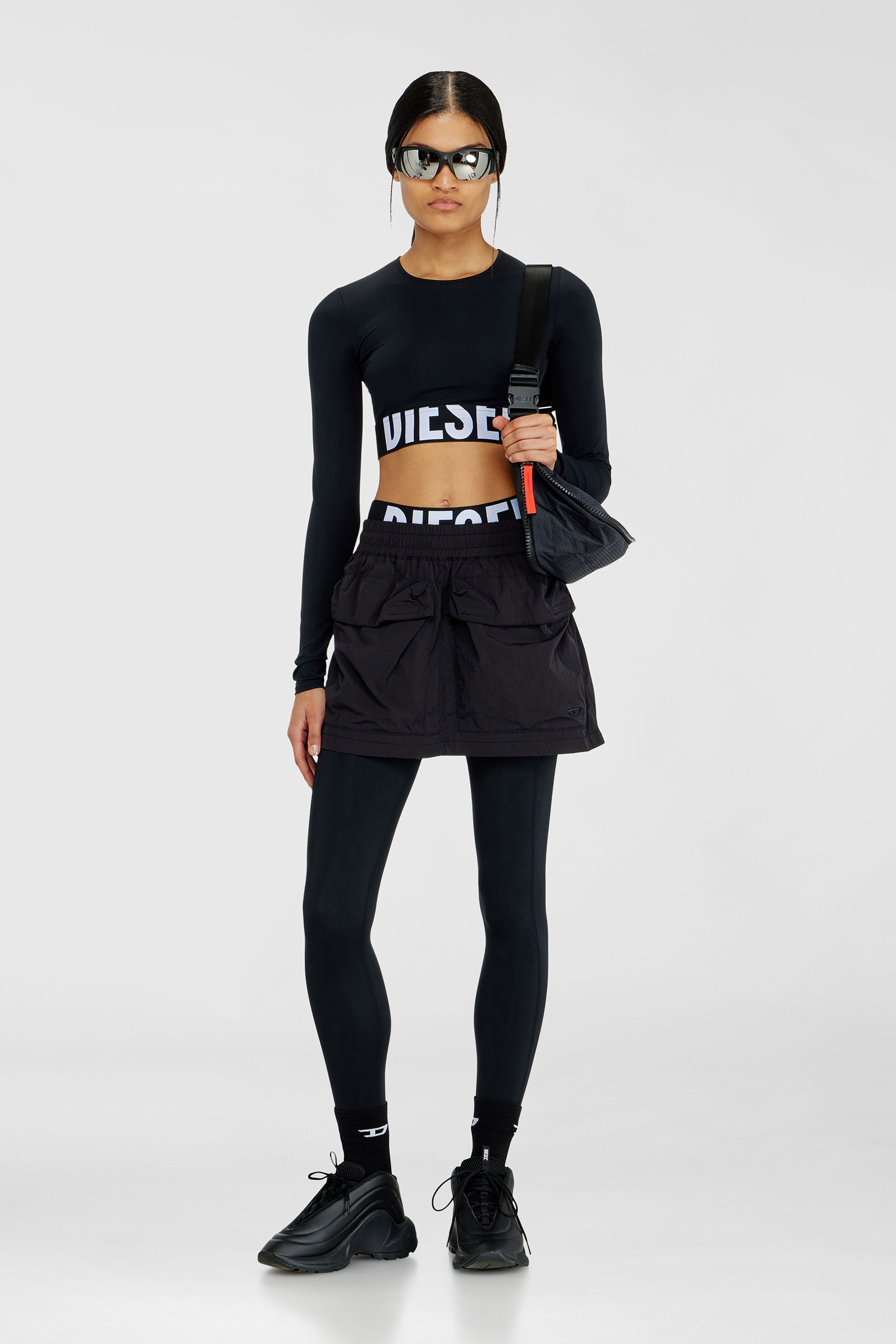 Diesel - MELISSA-D-POP, Top corto de microfibra con logotipo recortado Mujer in Negro - 6