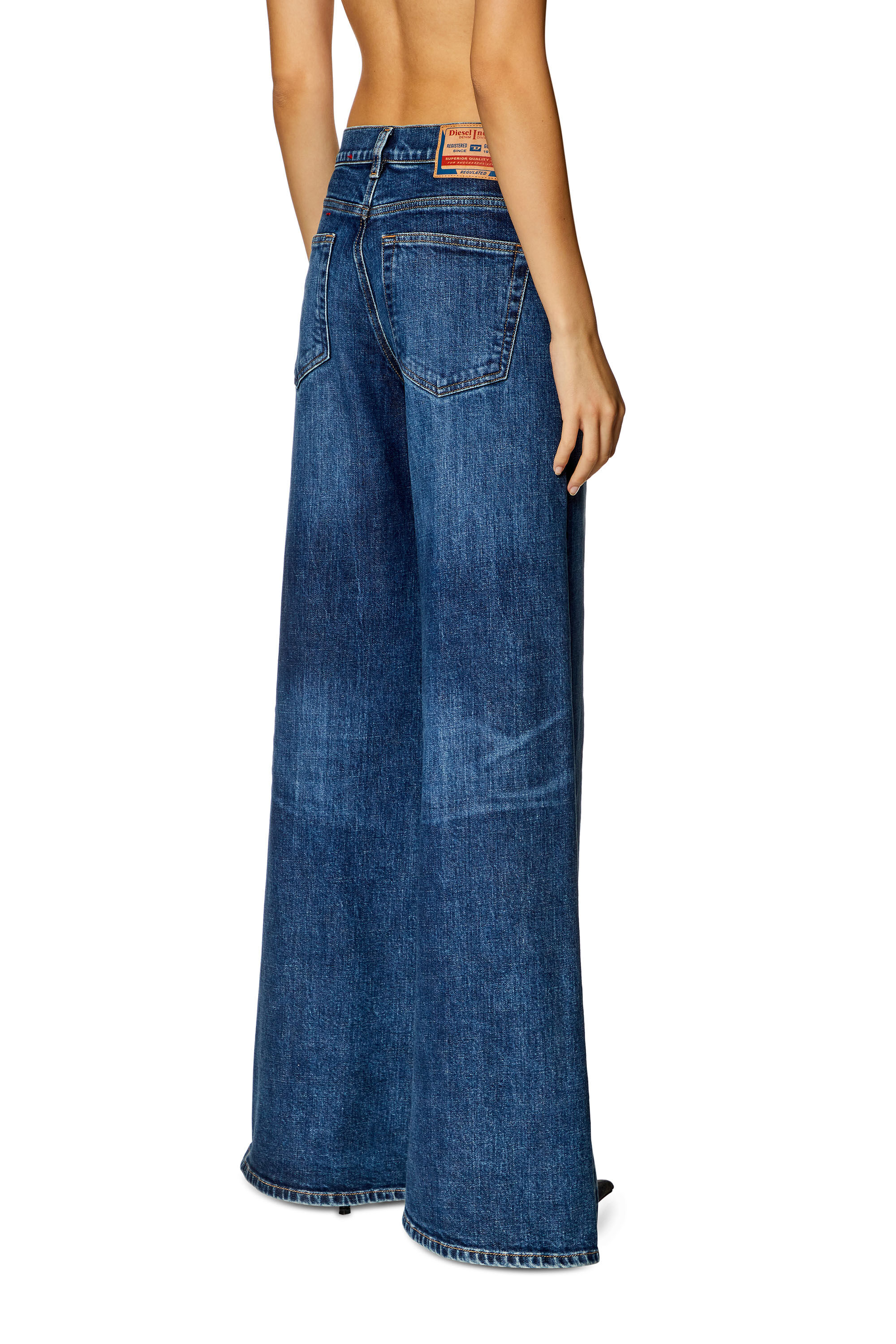 Diesel - Bootcut and Flare Jeans 1978 D-Akemi 0PFAZ, Azul Oscuro - Image 4