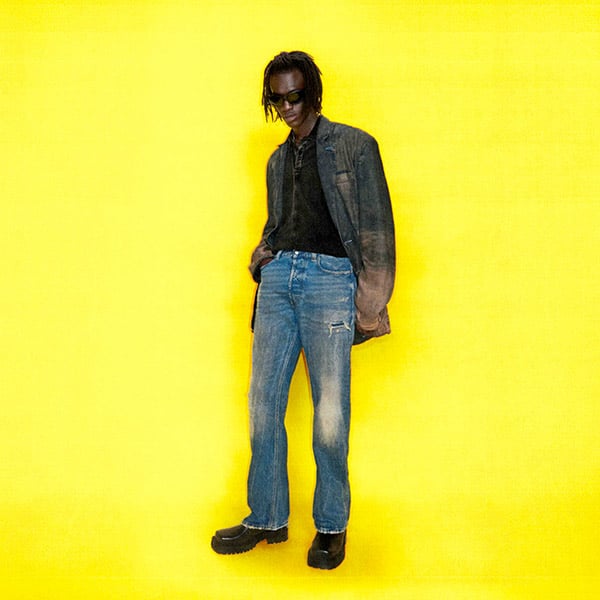 A man wearing a pair of jeans