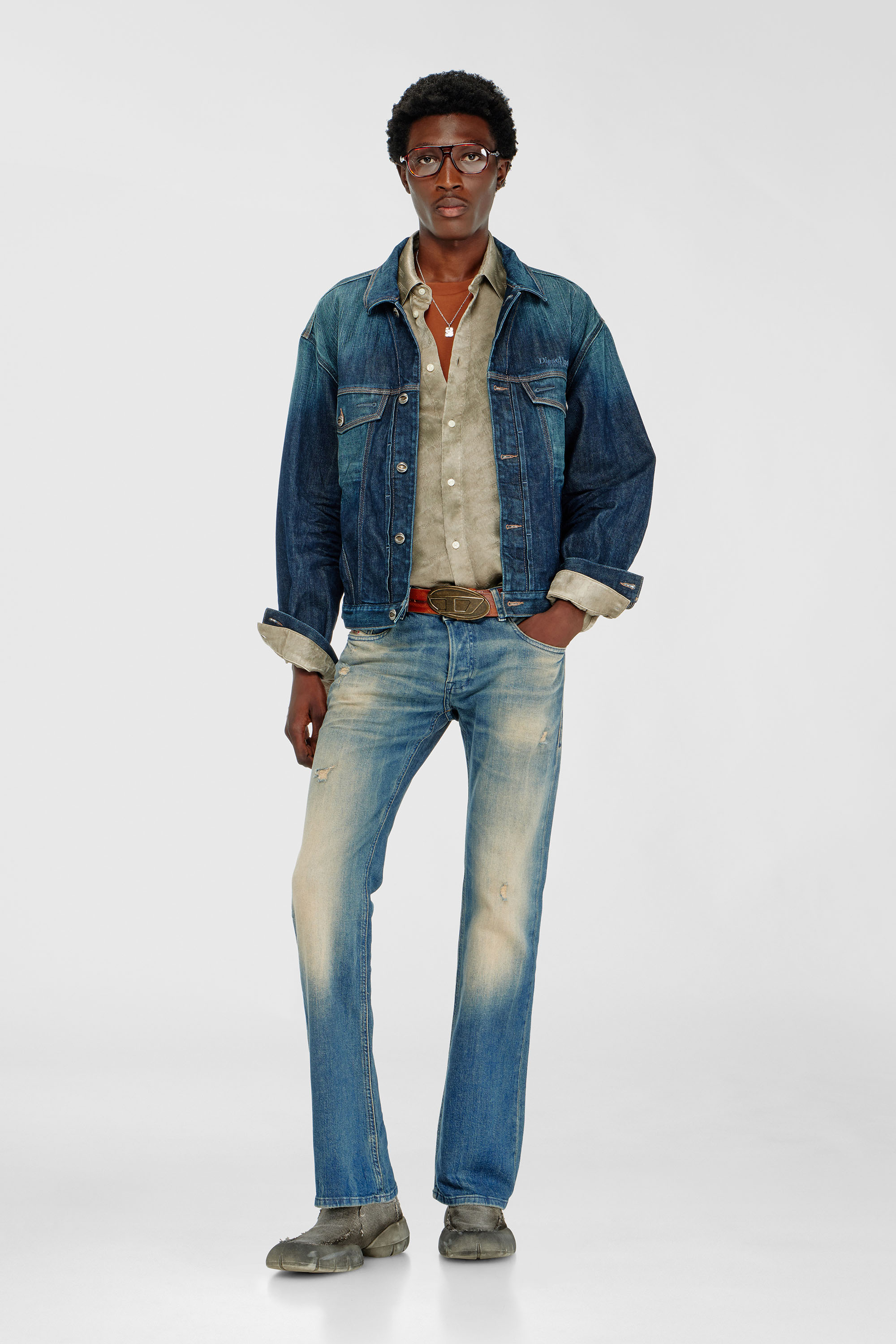 Diesel - S-KISSY-HNBW, Shirt en sat&eacute;n arrugado jacquard con logo Hombre in Marr&oacute;n - 2