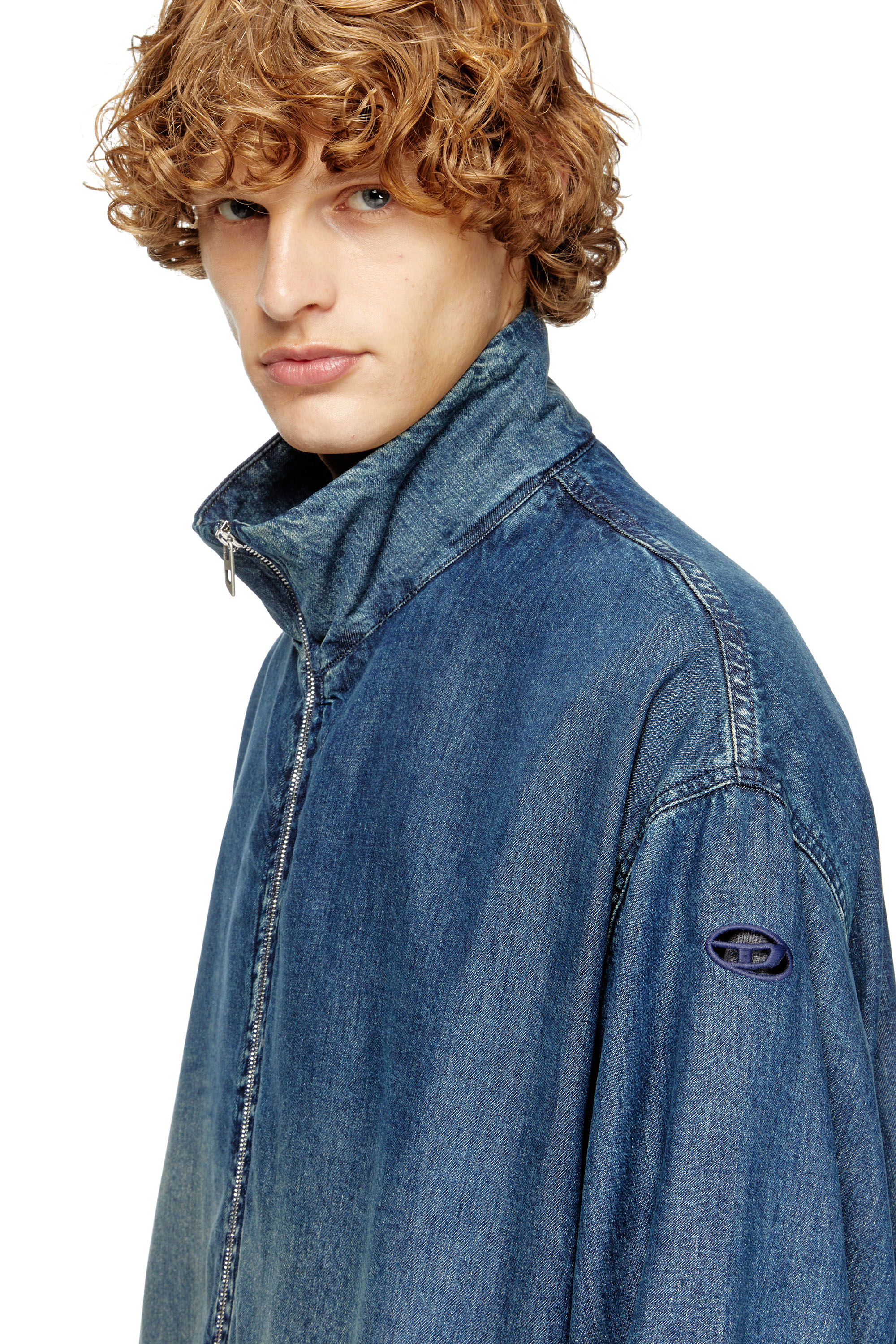 Diesel - D-KRAP-S6, Chaqueta con cremallera de denim fluido Hombre in Azul marino - 5