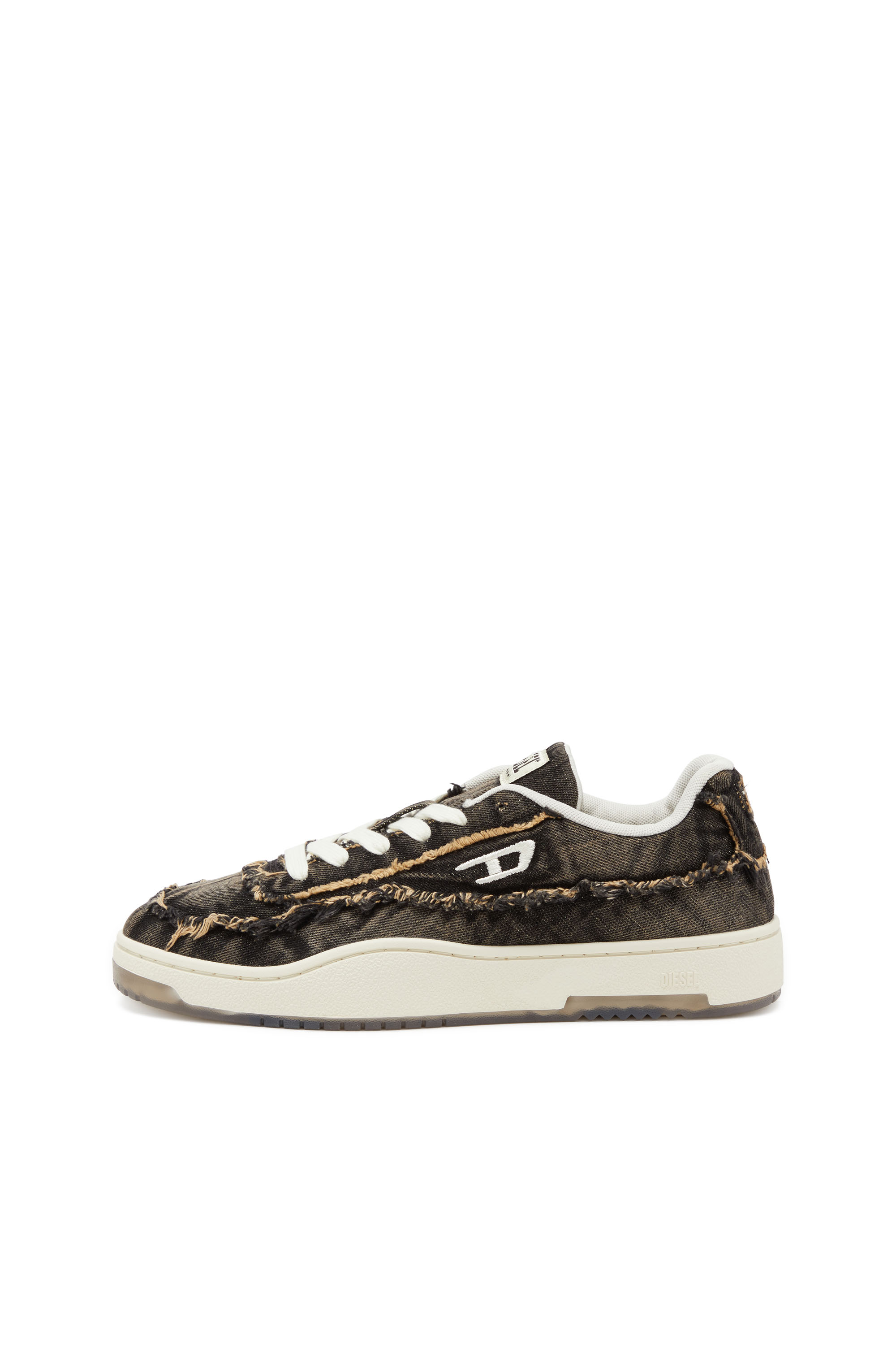Diesel - S-TRACKER-D LOW, S-Tracker-D-Deportivas en denim deshilachado con suela transparente Hombre in Negro - 3