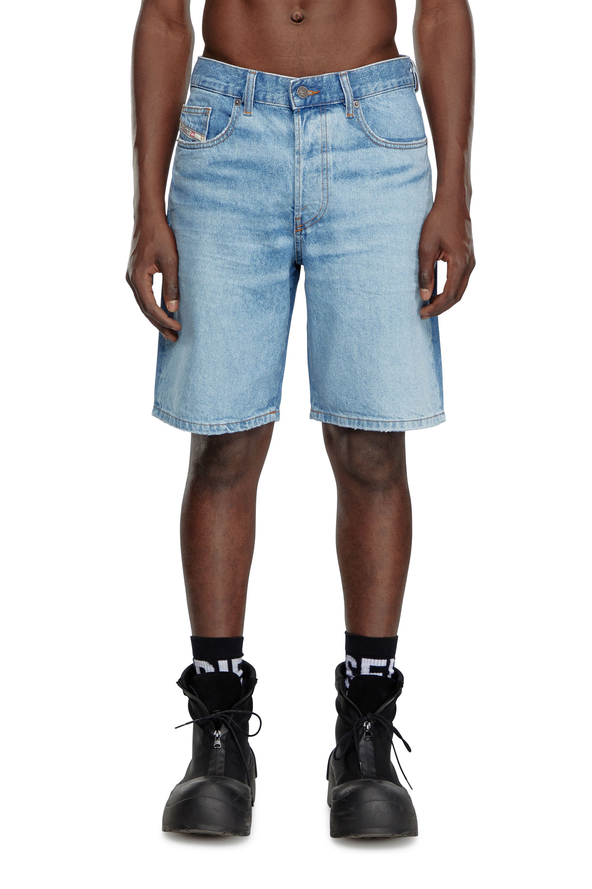 Diesel - REGULAR-SHORT, Hombre Pantalones cortos en denim in Azul marino - Image 1