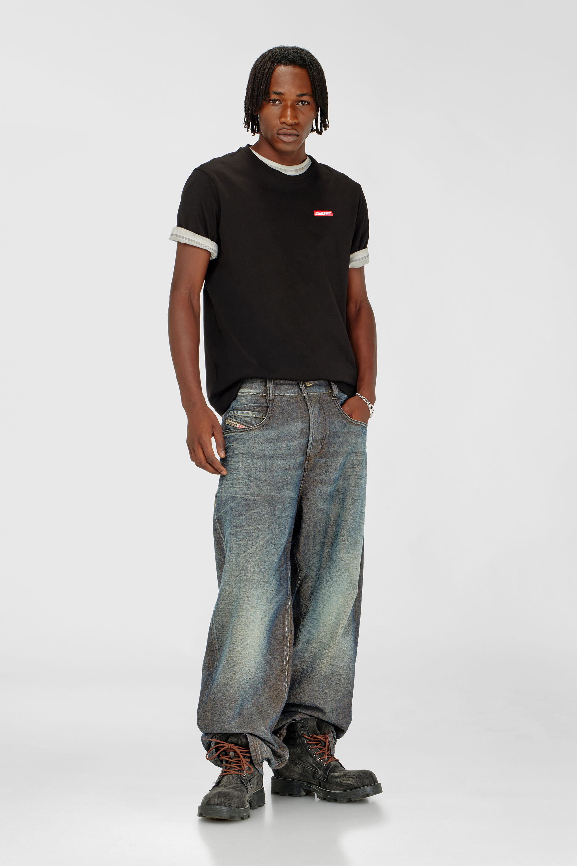 Diesel - T-ADJUST-AA12, Camiseta de algod&oacute;n con parche de logo Hombre in Negro - 2