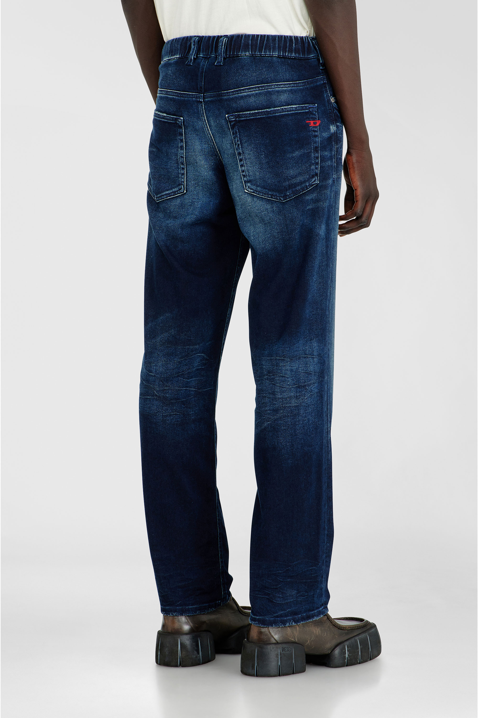 Diesel - Regular 2090 D-Veekley Joggjeans&reg; 09P93 Hombre, Azul Oscuro - 3