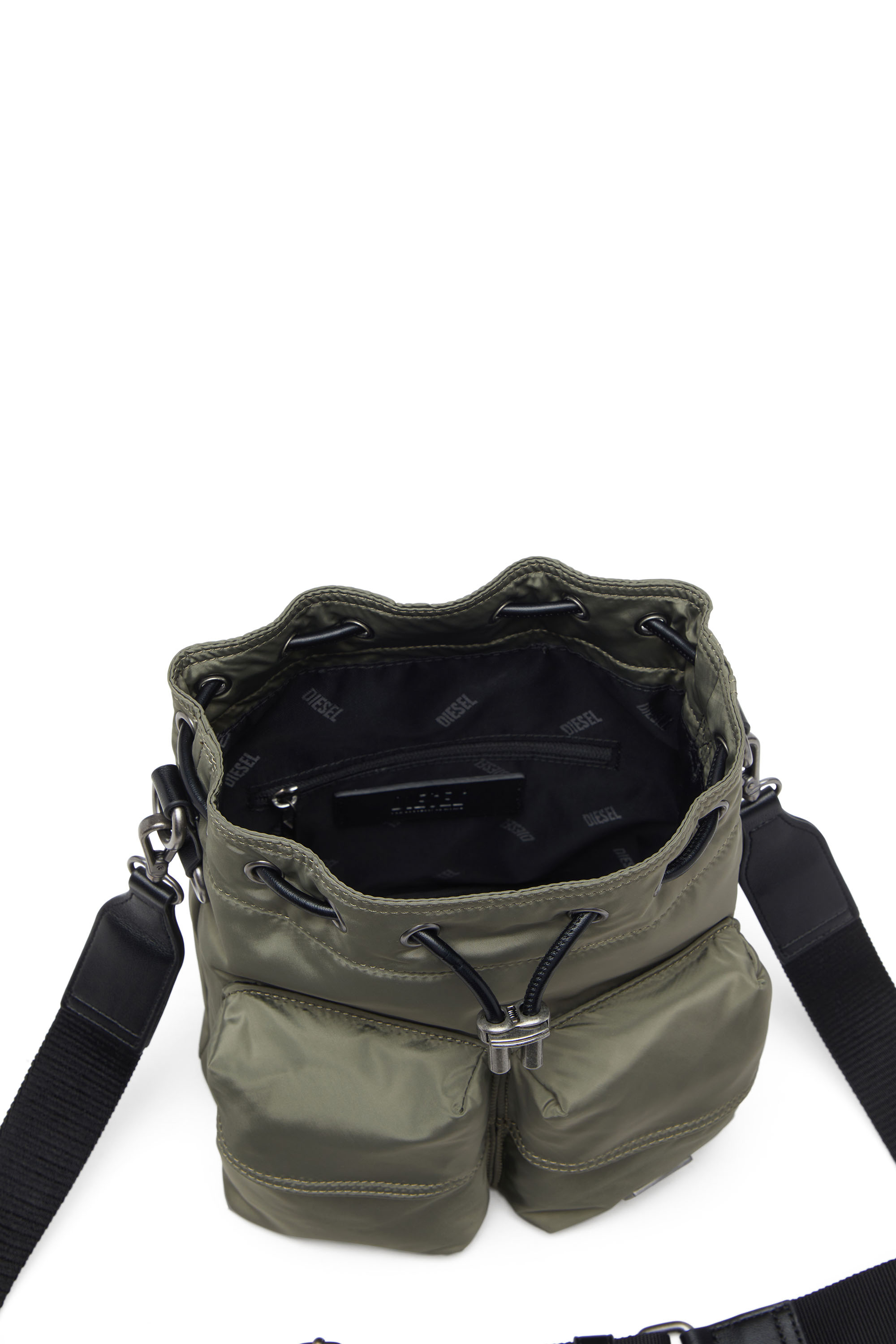 Diesel - MULTI-PKTS BUCKET X, Multi-Pkts-Bolso tipo cubo multibolsillo en tejido recubierto utility Unisex in Verde - 4