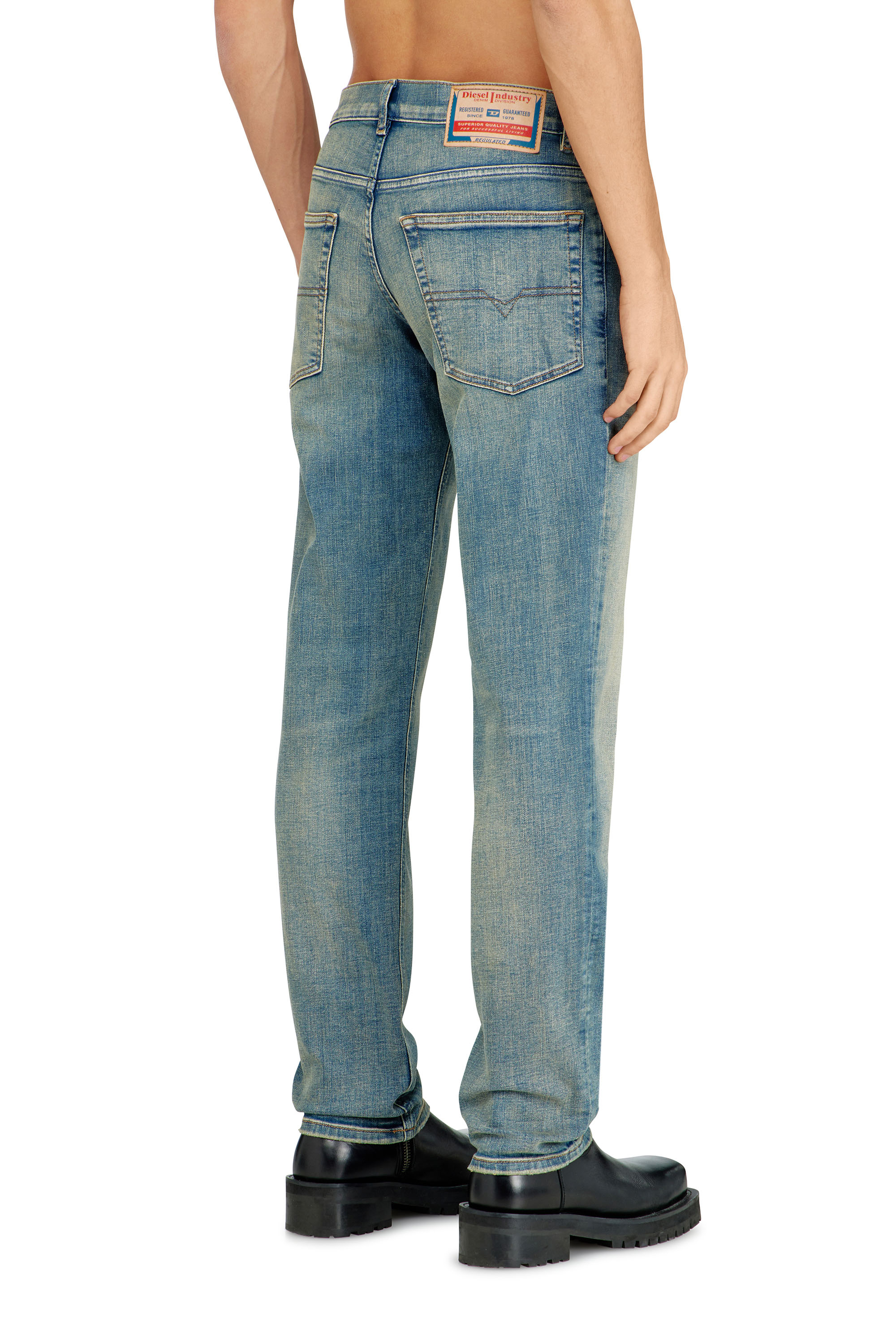 Diesel - Regular Jeans 2023 D-Finitive 09N32 Hombre, Azul medio - 4