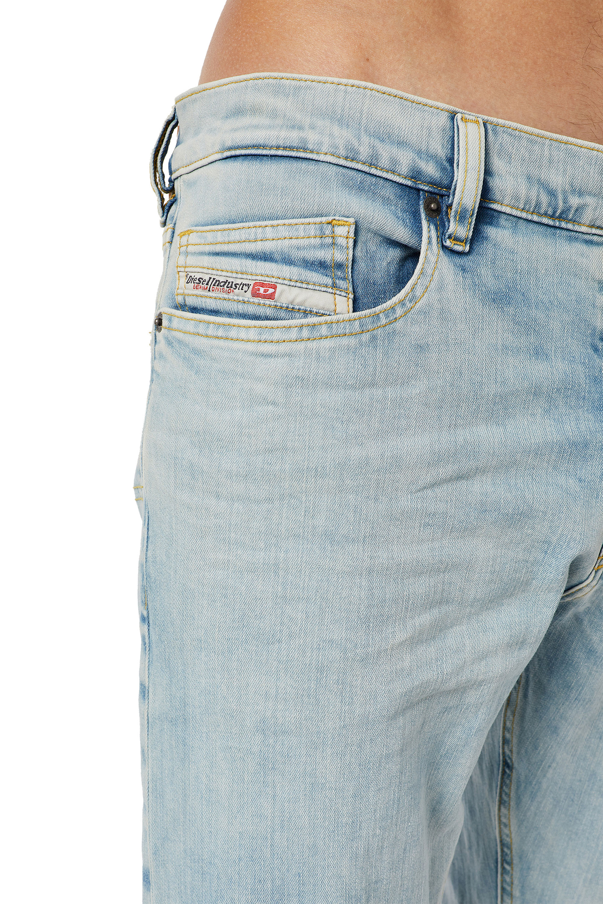 Diesel - D-Luster 0GDAM Slim Jeans, Azul Claro - Image 3