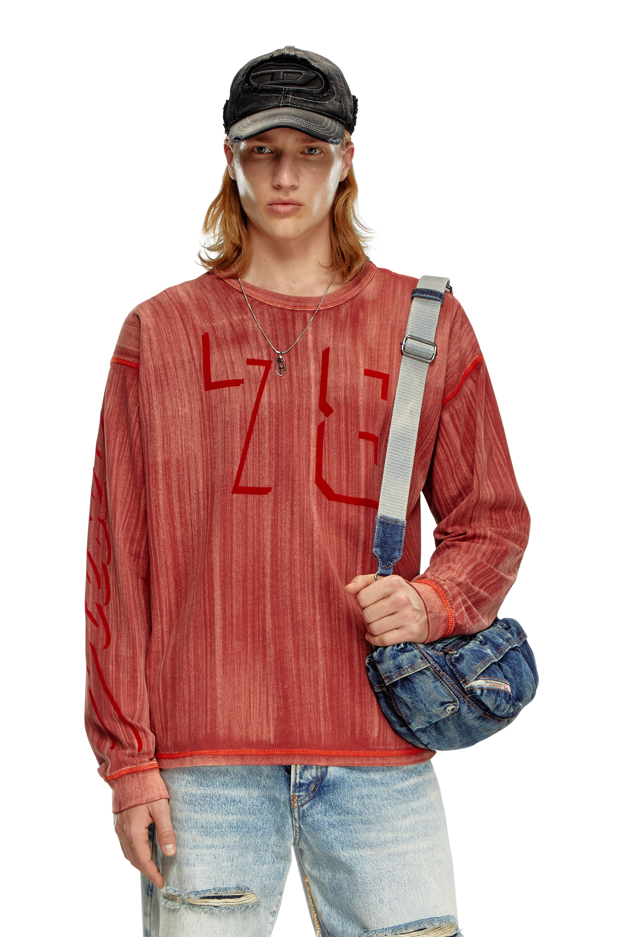 Diesel - T-BOXT-LS-Q2, Hombre Camiseta de manga larga con desteñido a pinceladas in Rojo - Image 1