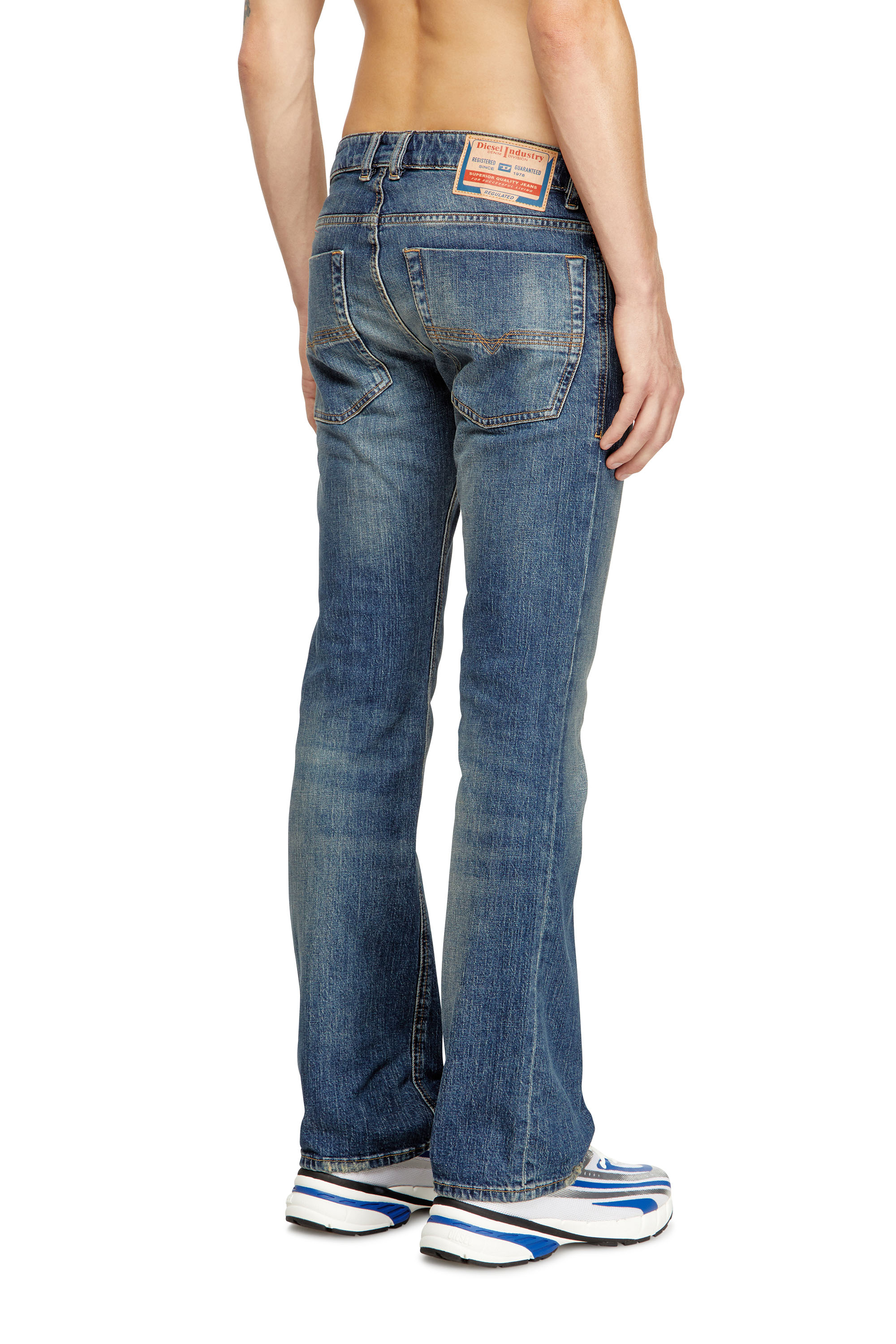 Diesel - Bootcut Jeans 2007 Zatiny 0DBDU Hombre, Azul medio - 3